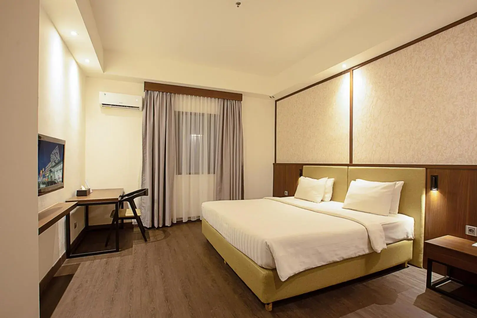 Bedroom, Bed in Wiltop Hotel Jambi Bedroom, Bed in Wiltop Hotel Jambi