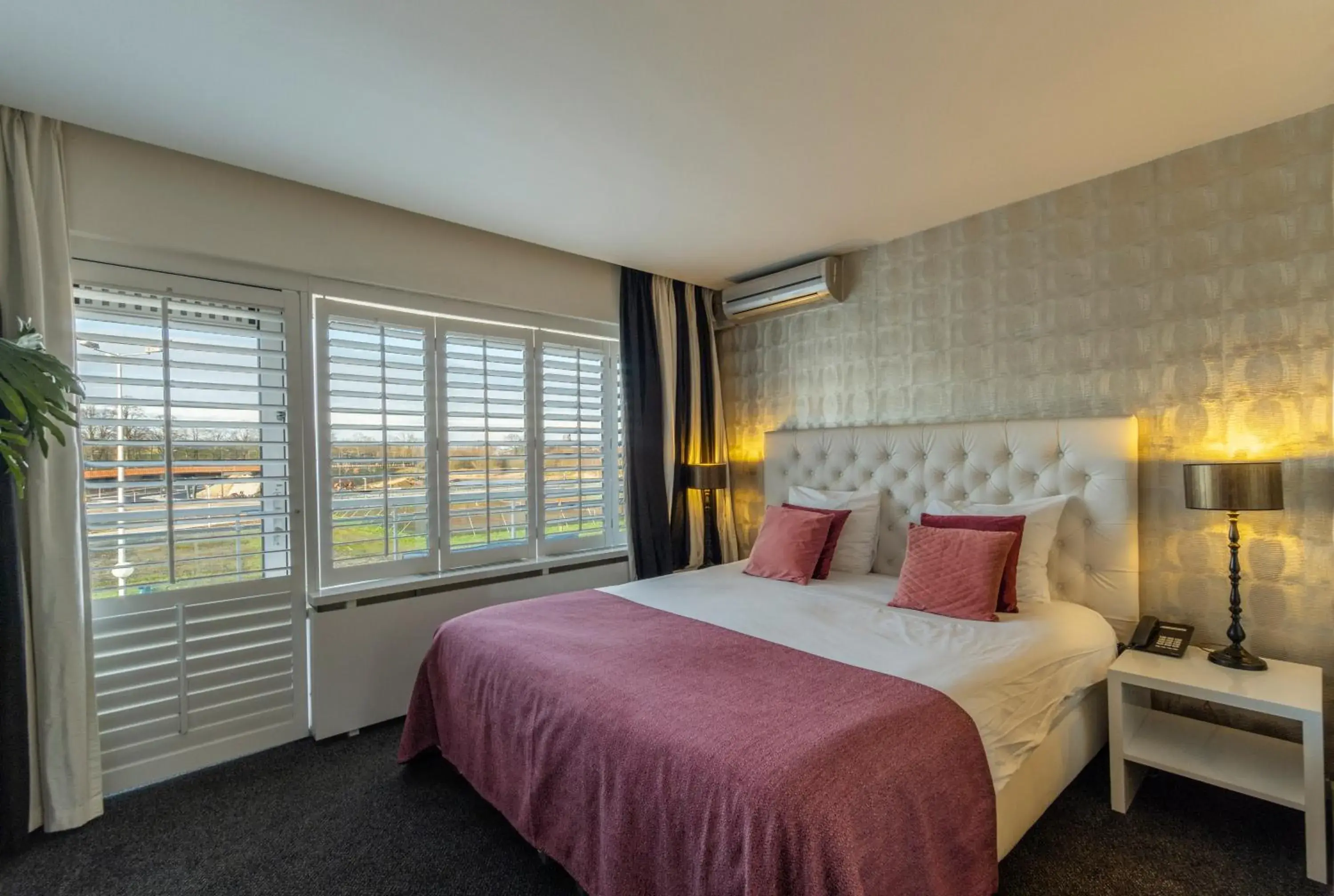 Shakespeare Suite in Van der Valk Hotel 's-Hertogenbosch – Vught Shakespeare Suite in Van der Valk Hotel 's-Hertogenbosch – Vught