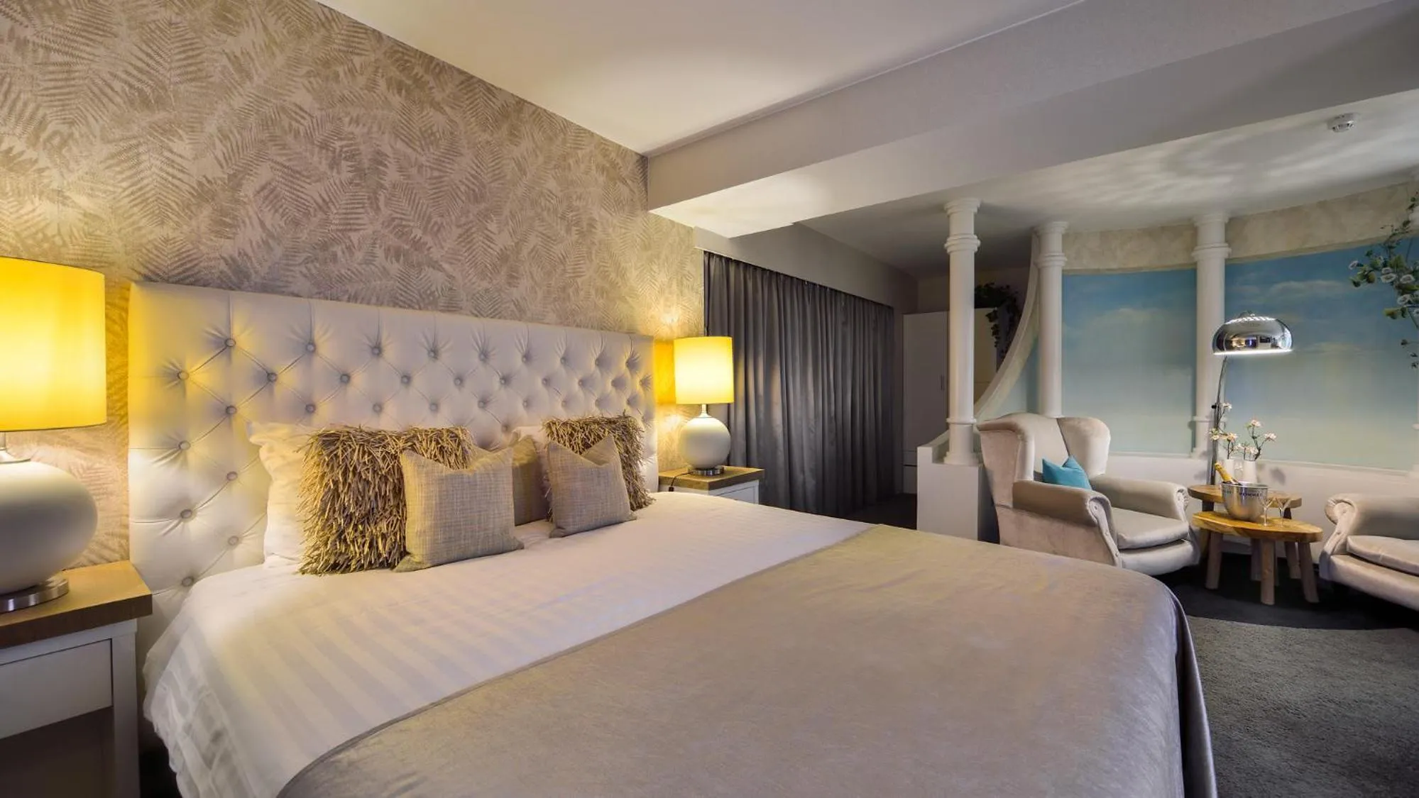 Bedroom, Bed in Van der Valk Hotel 's-Hertogenbosch – Vught