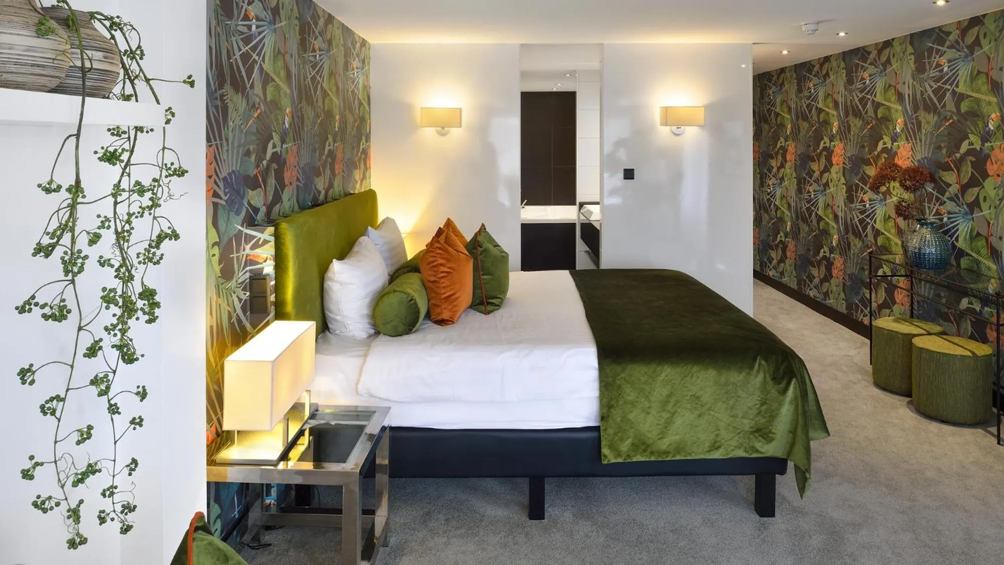 Bedroom, Bed in Van der Valk Hotel 's-Hertogenbosch – Vught