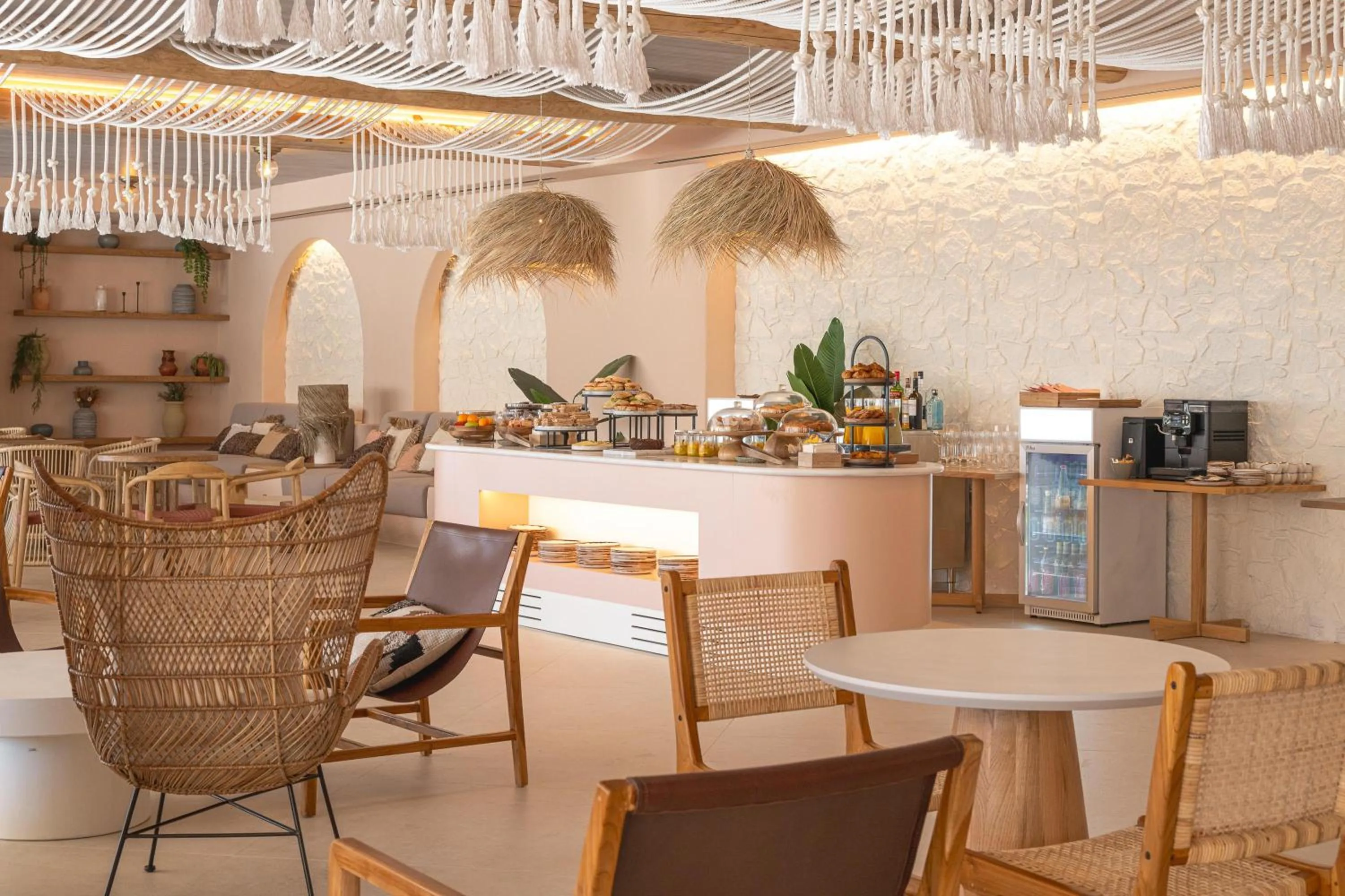 Lounge or bar in DAIA Slow Beach Hotel Conil - Adults Only Recommended