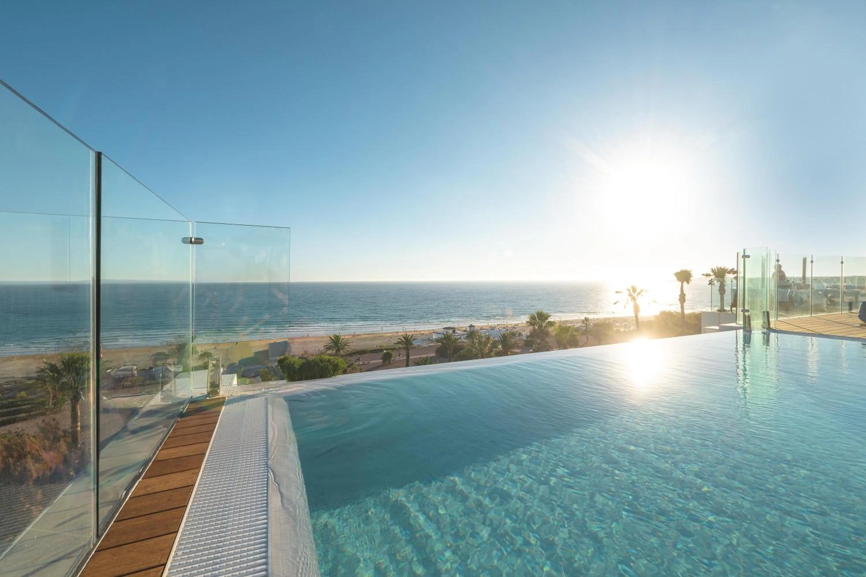 Swimming pool in DAIA Slow Beach Hotel Conil - Adults Only Recommended