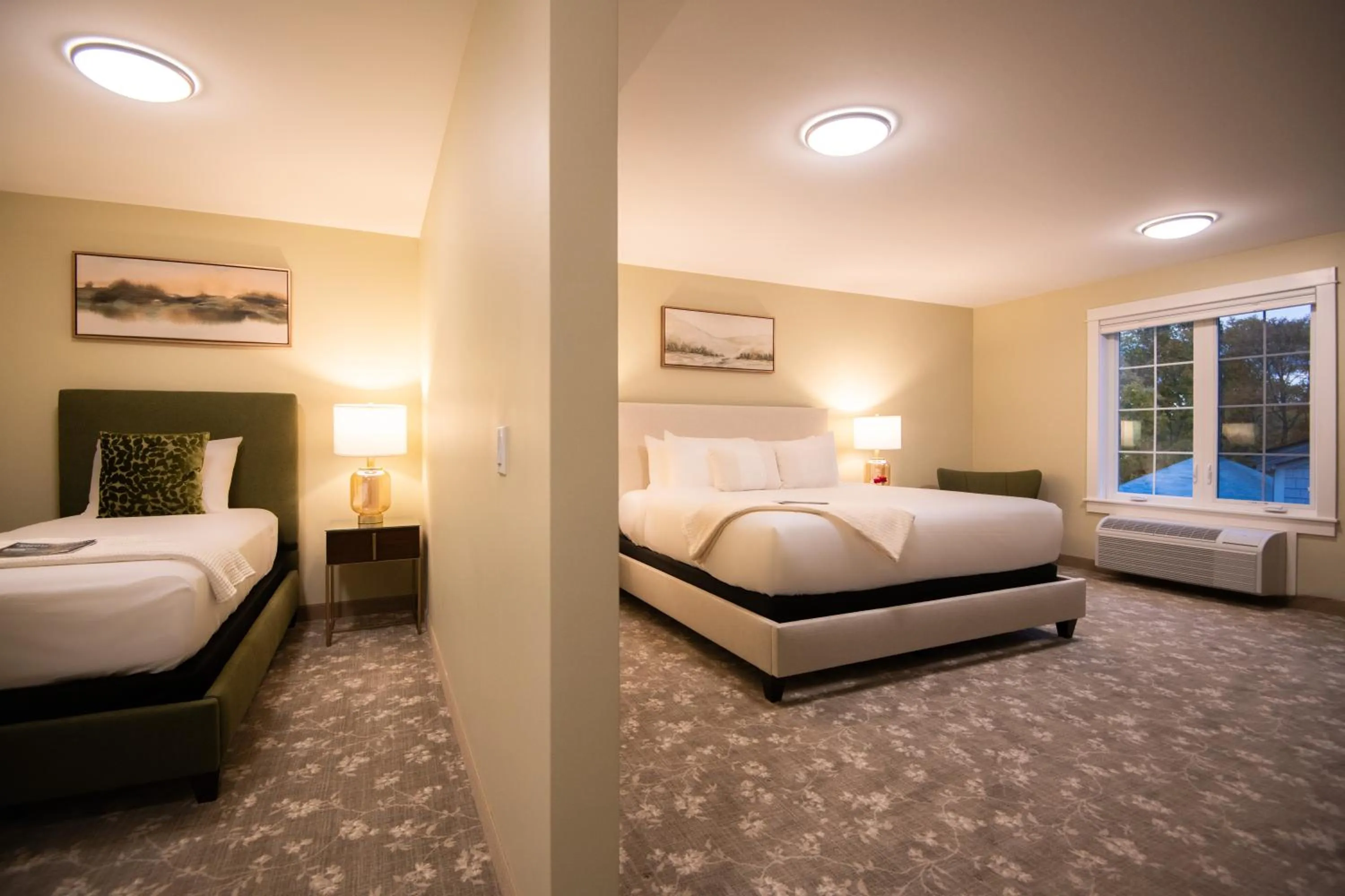 Bed in The Pathmaker Hotel