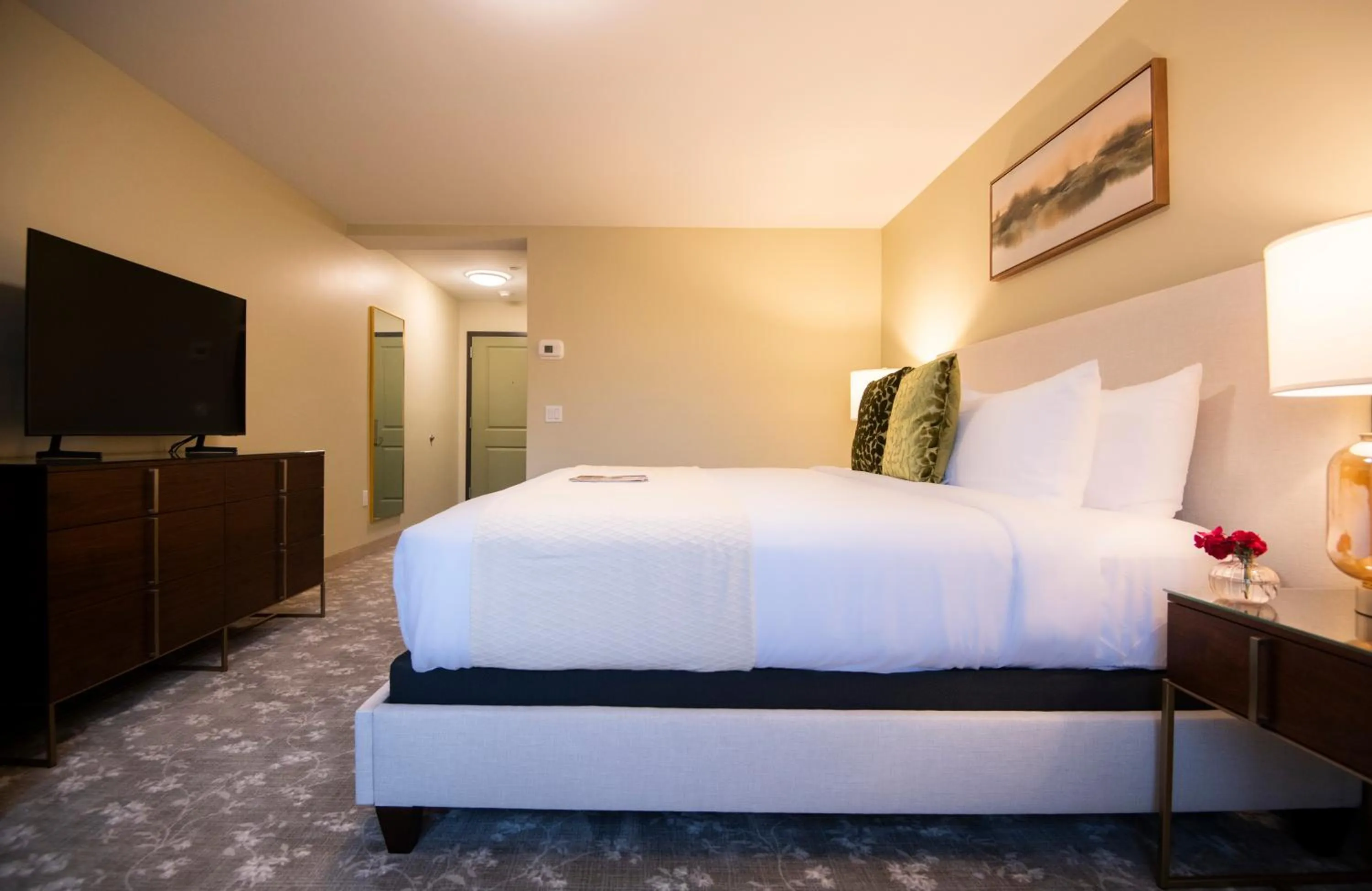 Bed in The Pathmaker Hotel