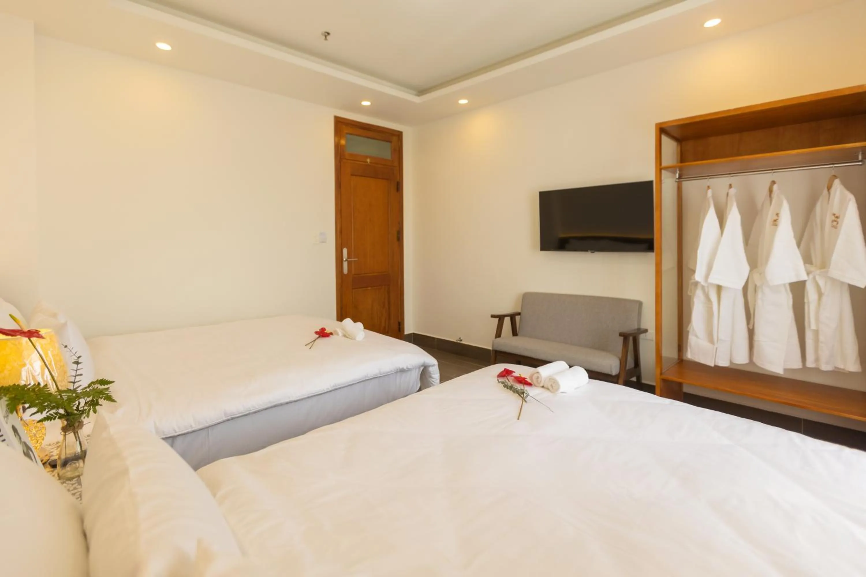 Photo of the whole room, Bed in OLAGI HOTEL