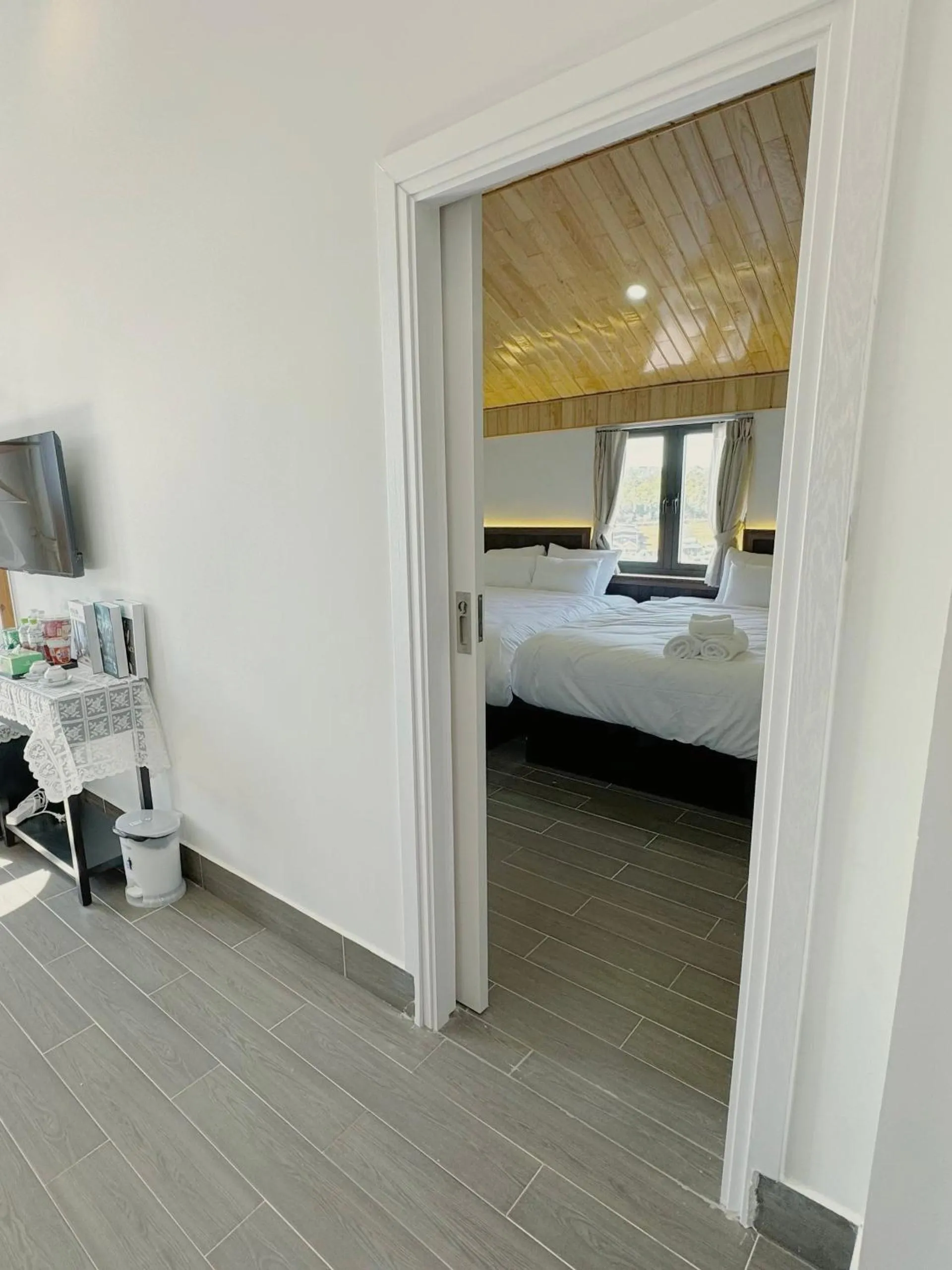 TV and multimedia, Bed in OLAGI HOTEL