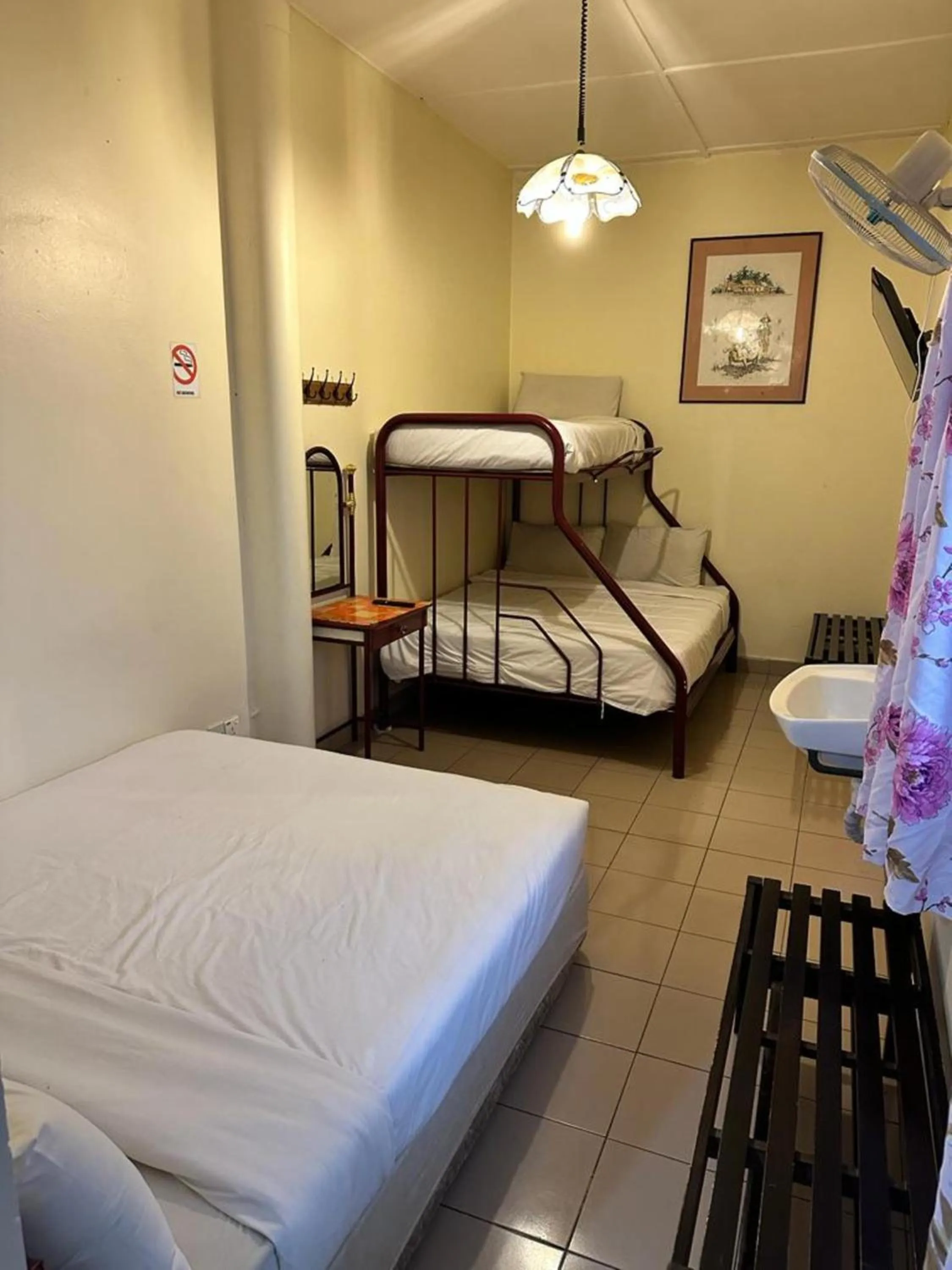 Bed in Hotel BB Inn @ Cameron