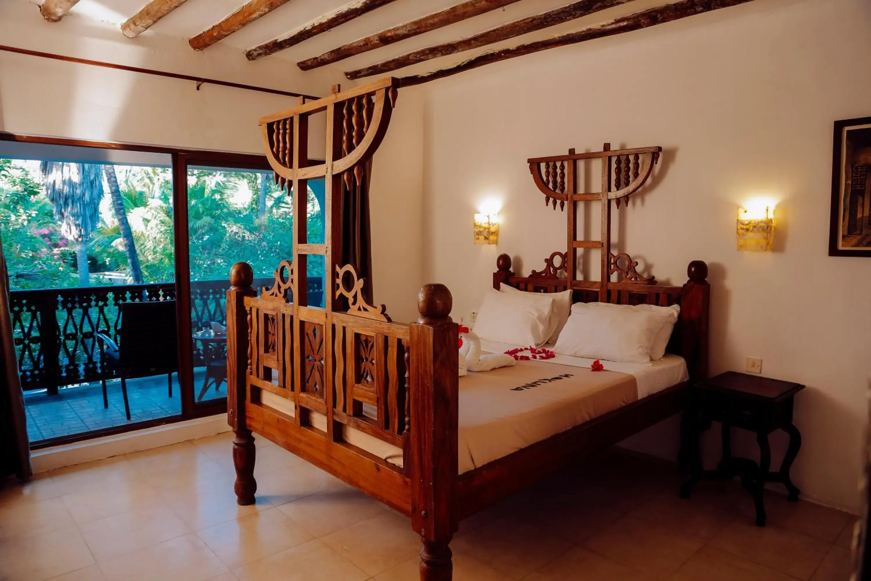 Standard Double or Twin Room with Garden View - single occupancy in Langi Langi Beach Bungalows Standard Double or Twin Room with Garden View - single occupancy in Langi Langi Beach Bungalows