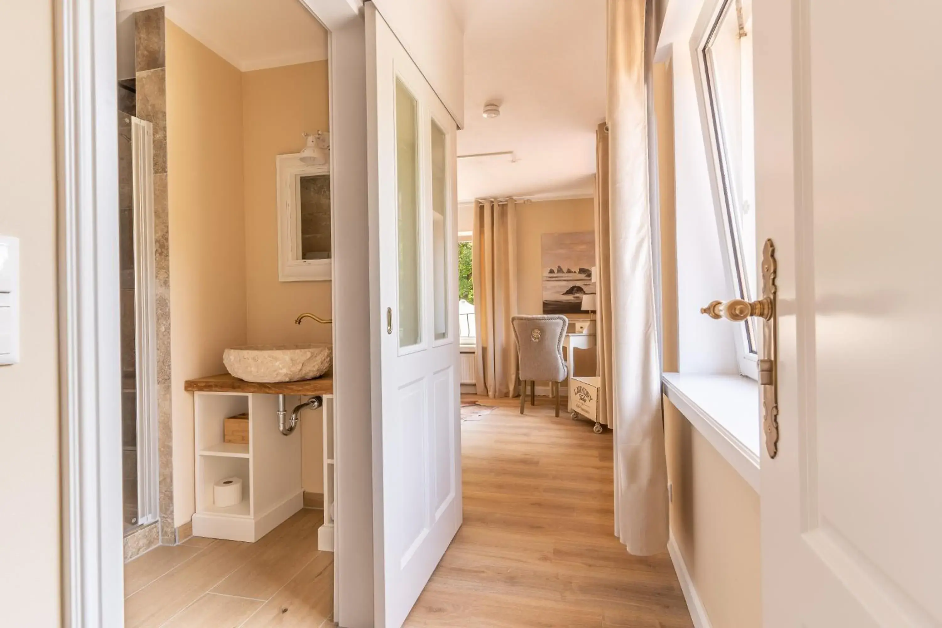 Double Room with Private Bathroom - single occupancy in Waldhotel und Restaurant Zeitreise Double Room with Private Bathroom - single occupancy in Waldhotel und Restaurant Zeitreise