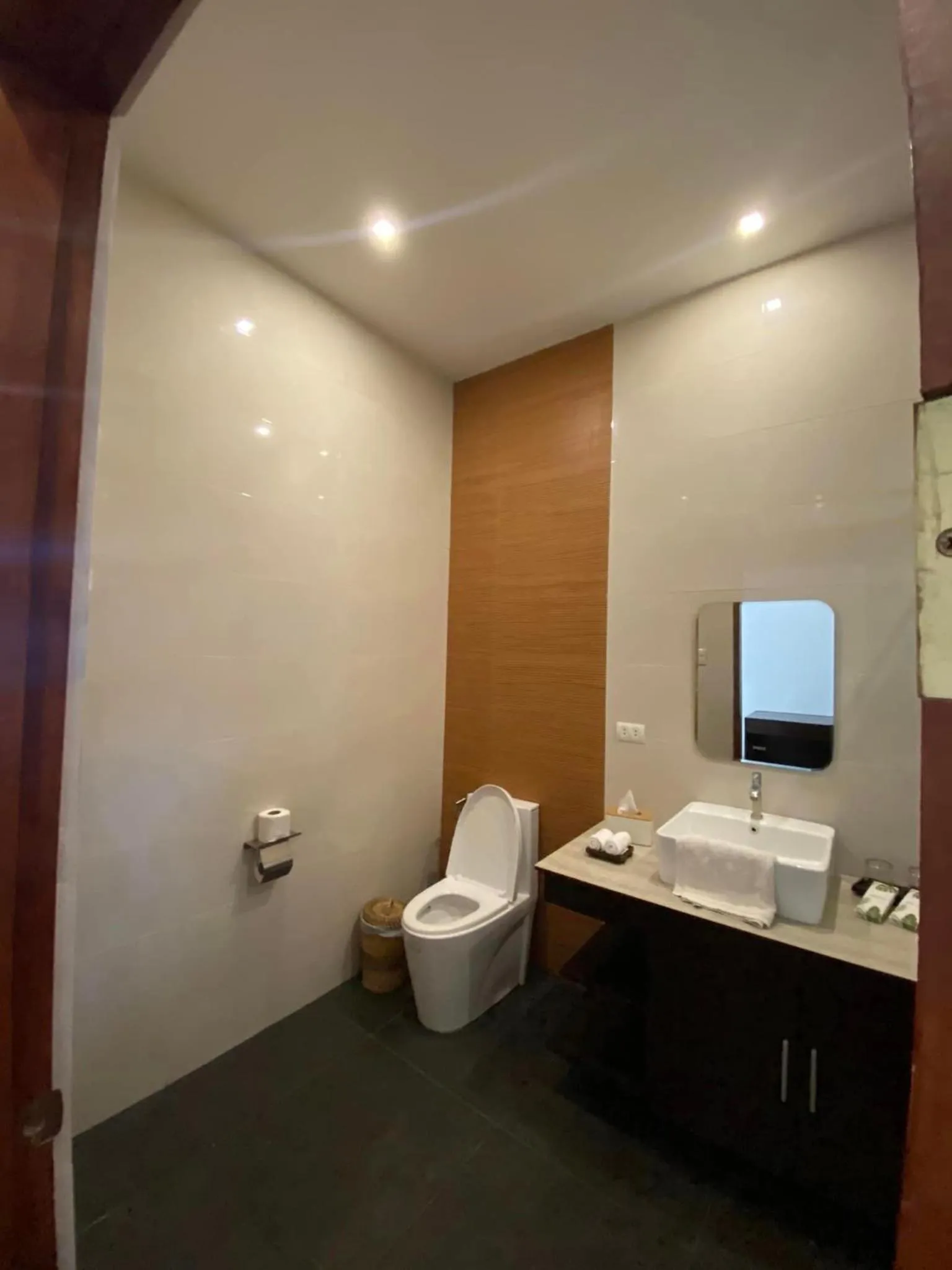 Toilet in The Ananyana Beach Resort by SMS Hospitality