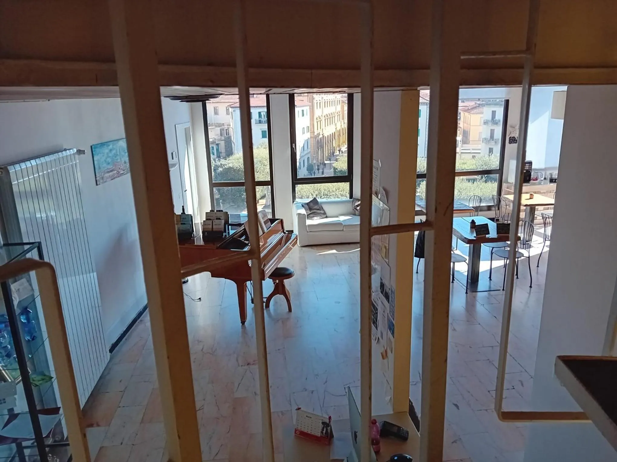 Communal lounge/ TV room in B&B 52cento