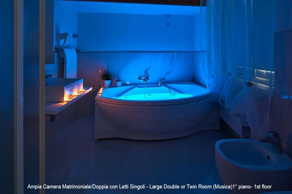 Toilet in B&B 52cento