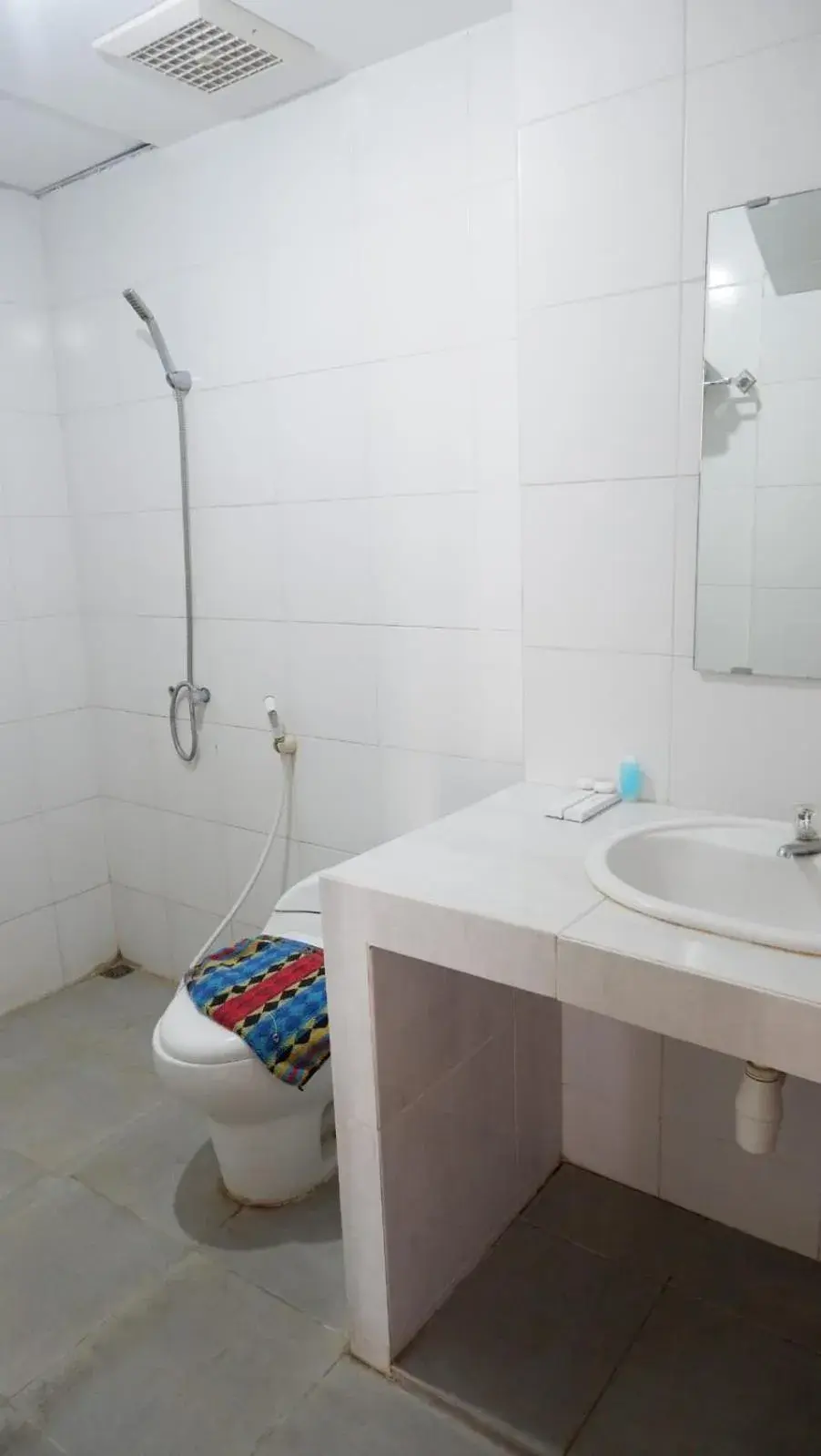 Superior Double or Twin Room in Hotel Netral Jombang Superior Double or Twin Room in Hotel Netral Jombang