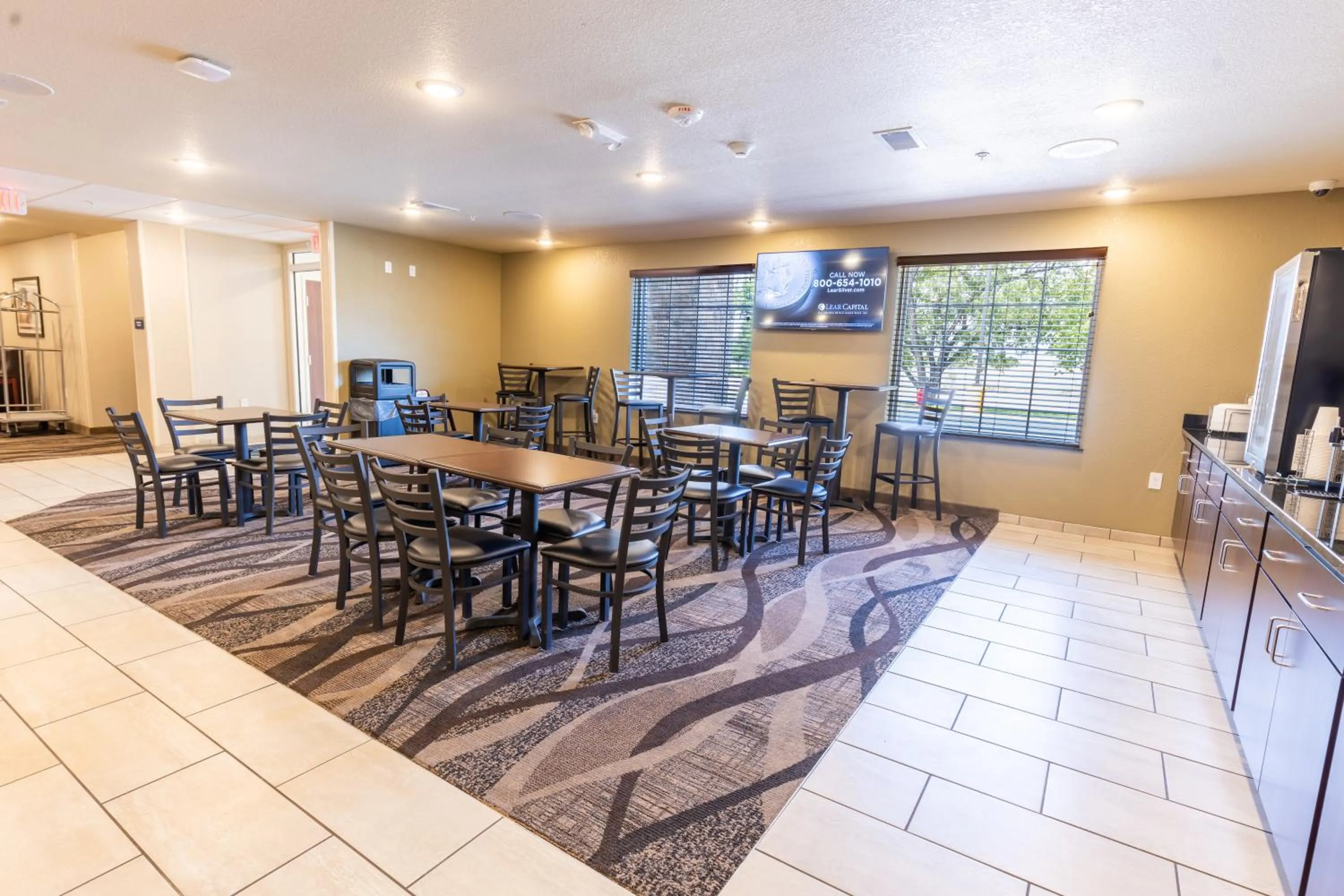 Cobblestone Inn & Suites - Winters