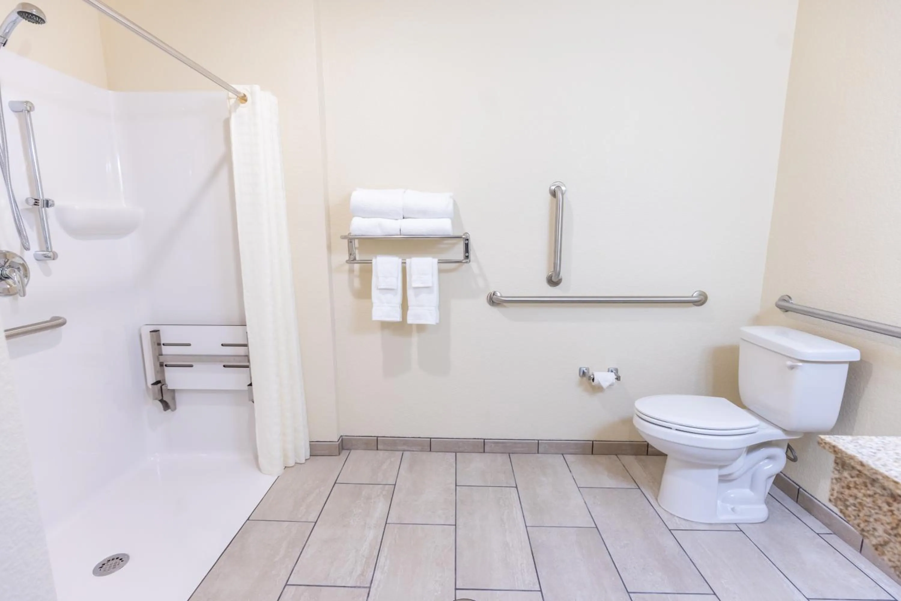 Cobblestone Inn & Suites - Winters