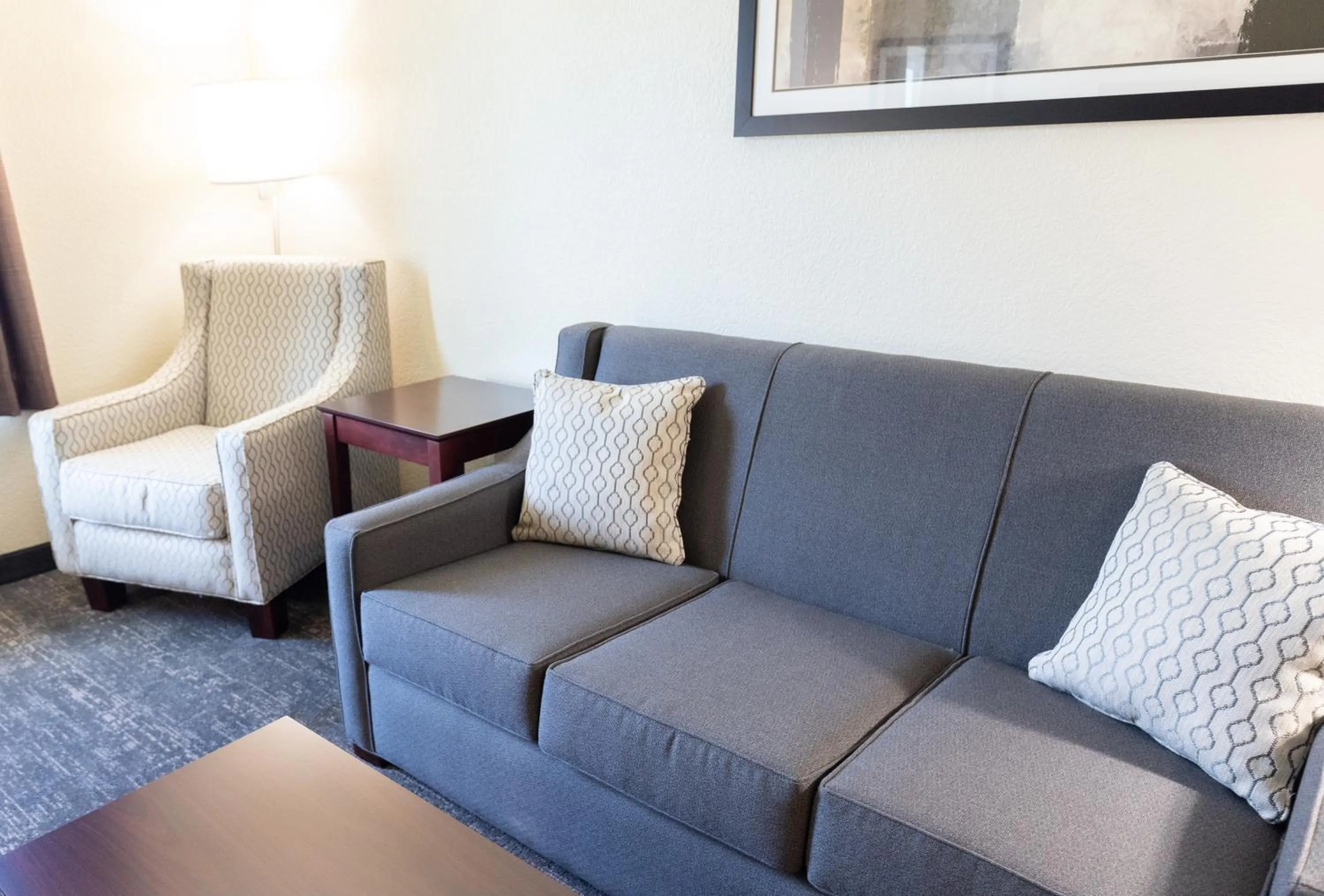 Cobblestone Inn & Suites - Winters