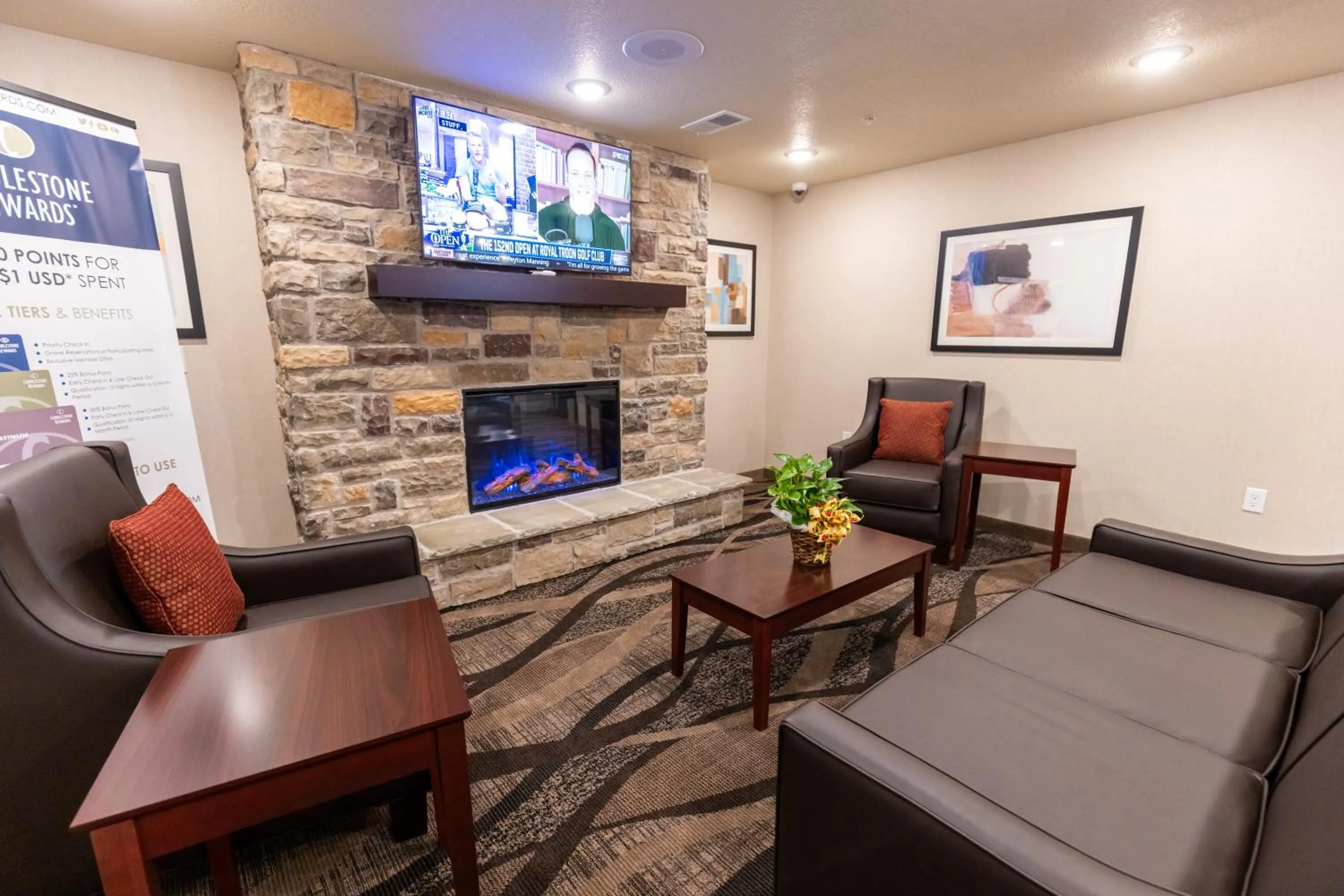 Cobblestone Inn & Suites - Winters