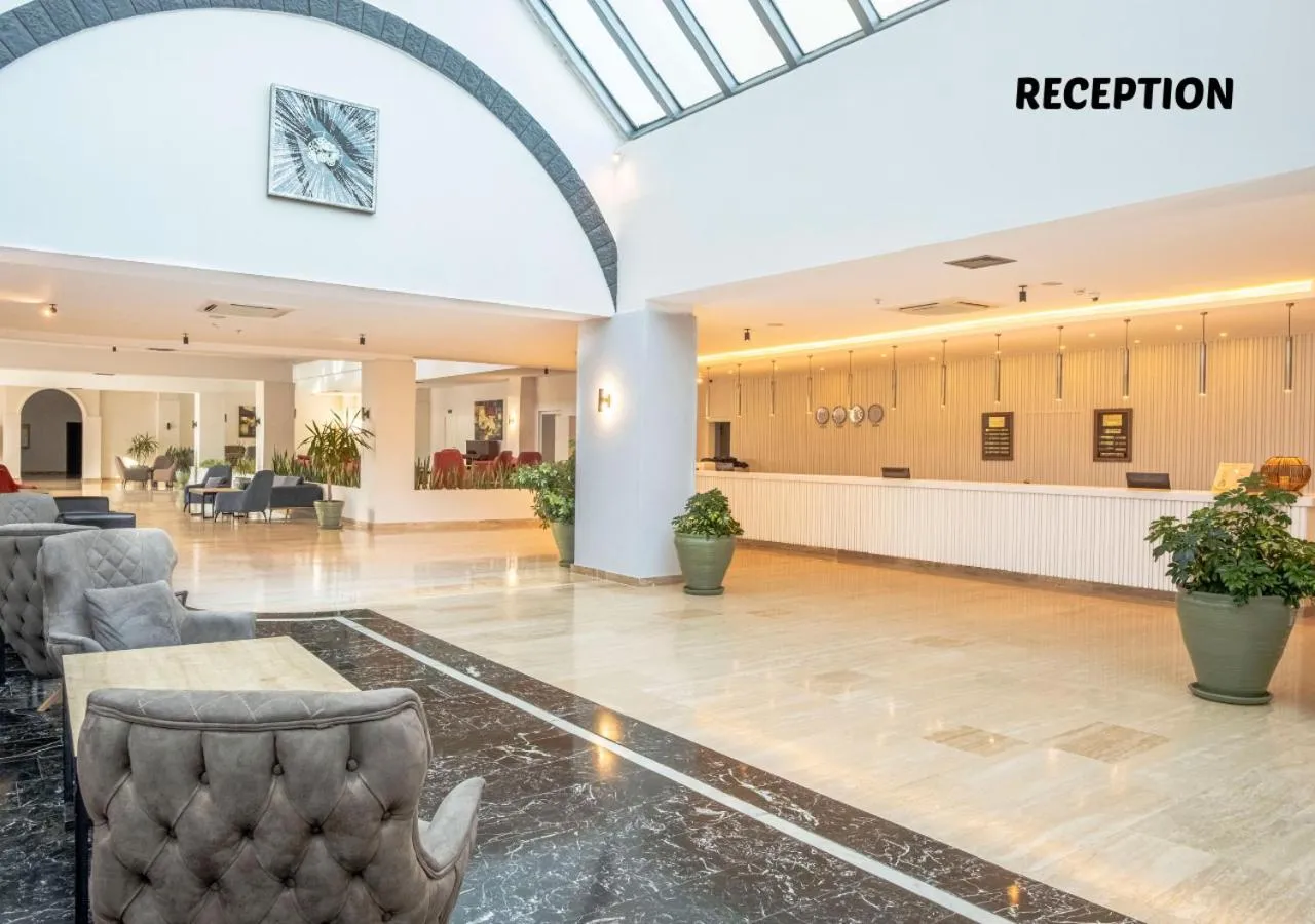 Lobby or reception in Queen's Park Resort Göynük