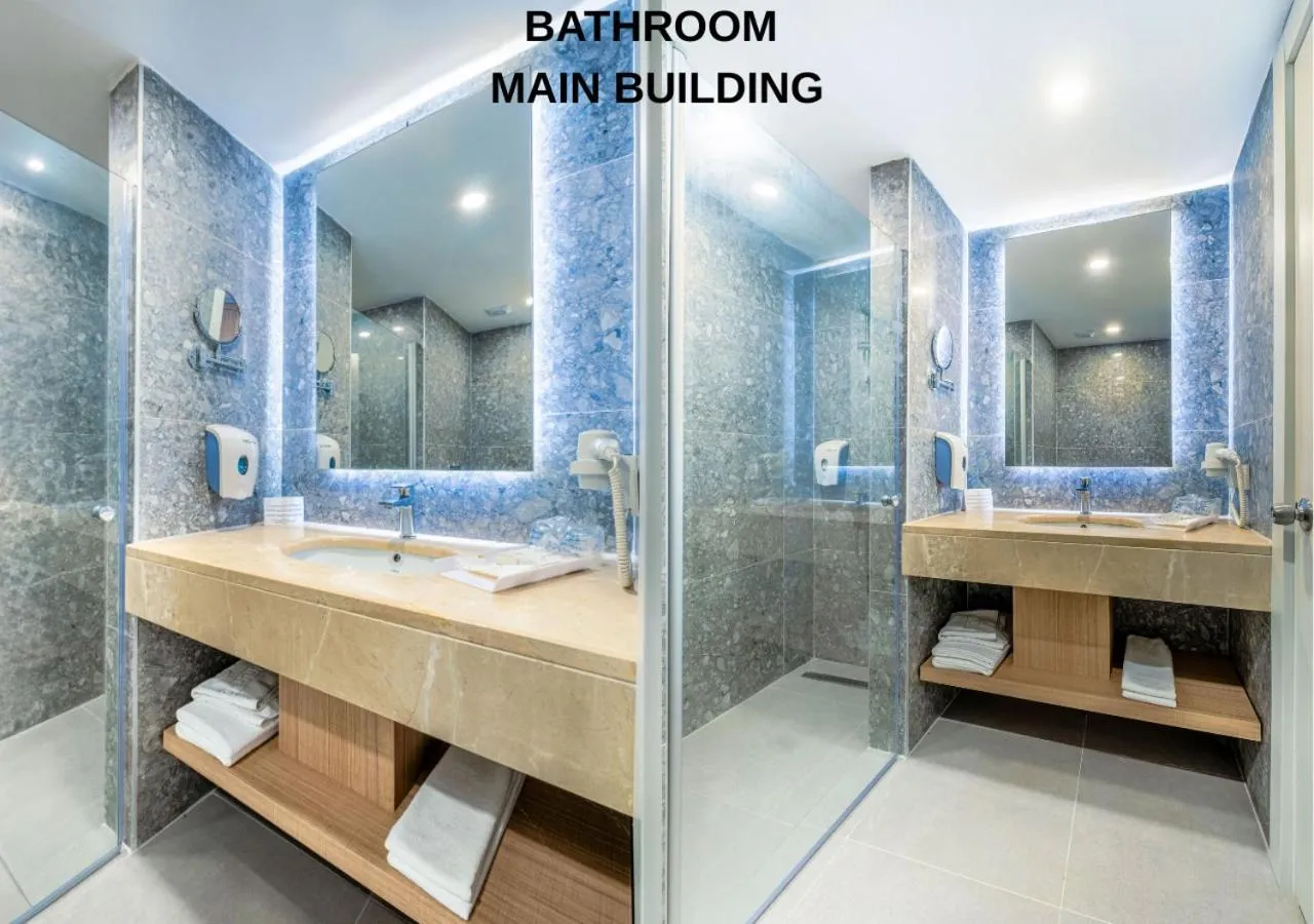 Shower in Queen's Park Resort Göynük