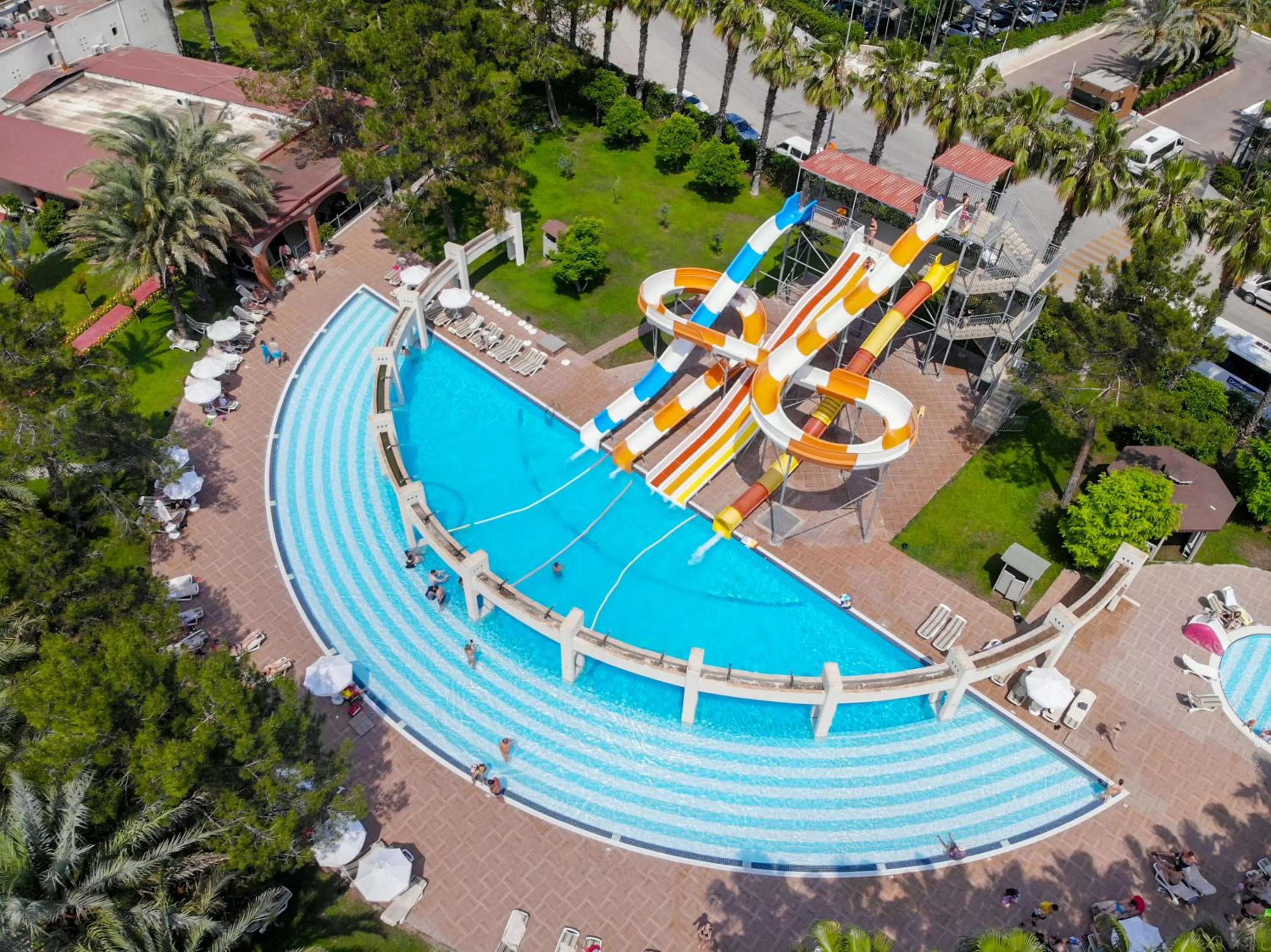 Swimming pool in Queen's Park Resort Göynük
