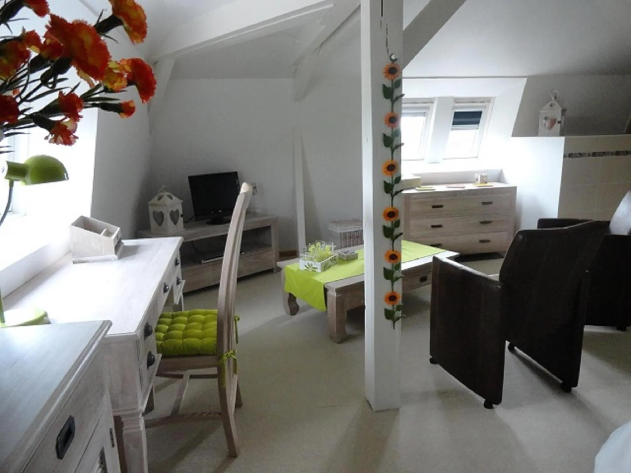 Photo of the whole room in l'Améthyste