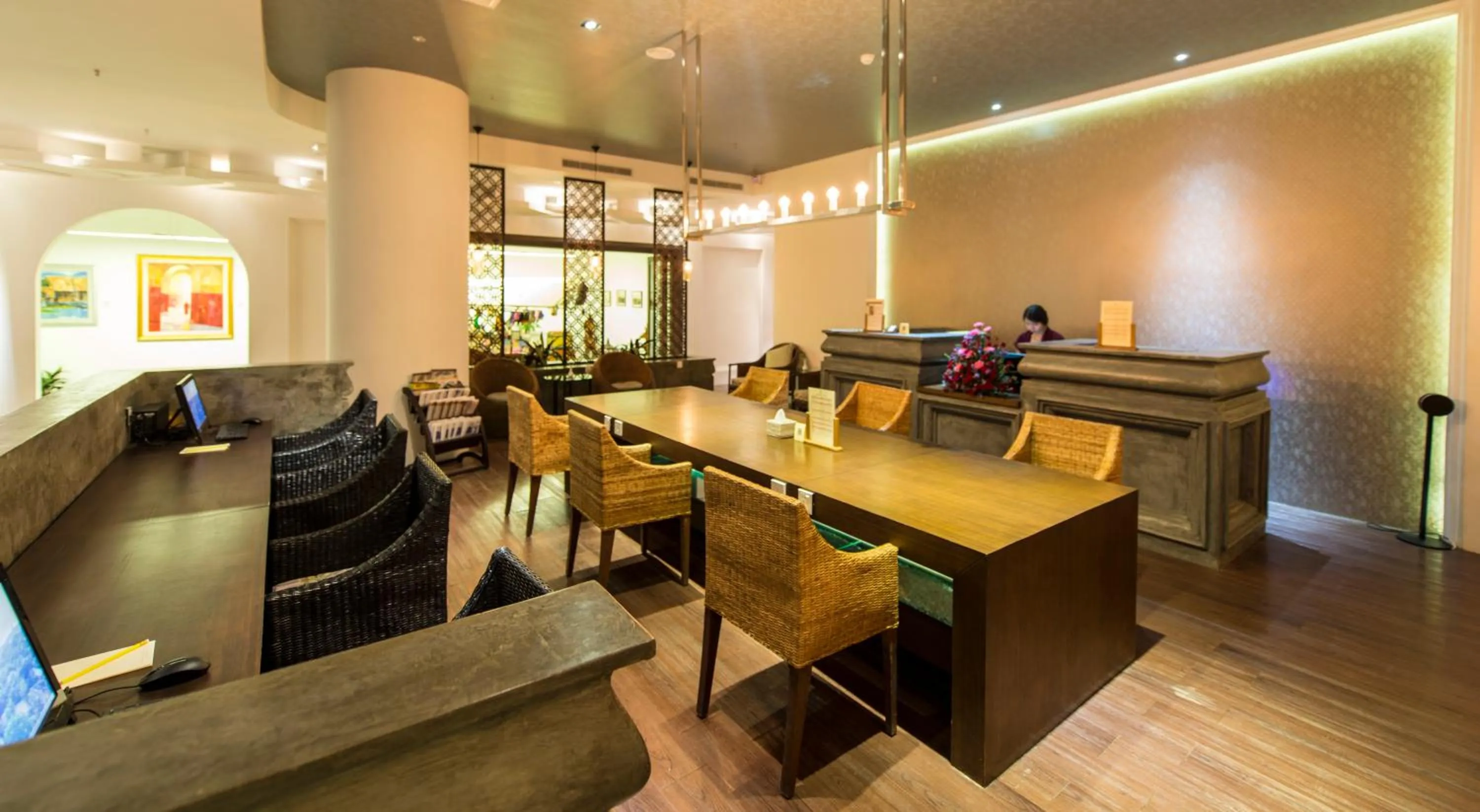 Business facilities in Rose Garden Hotel