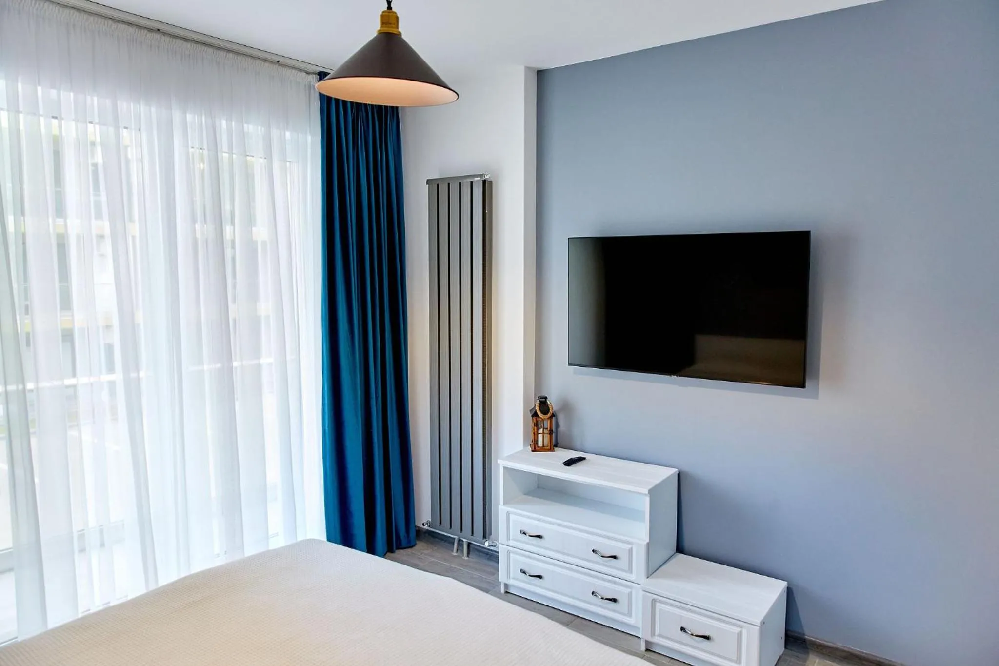 Bed in Apartamente Indigo by Alz