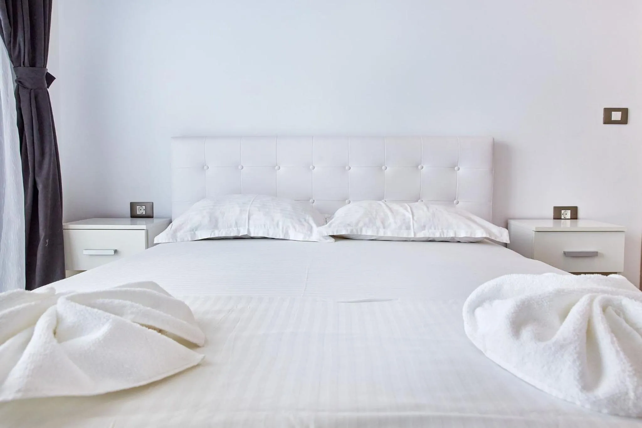 Bed in Apartamente Indigo by Alz