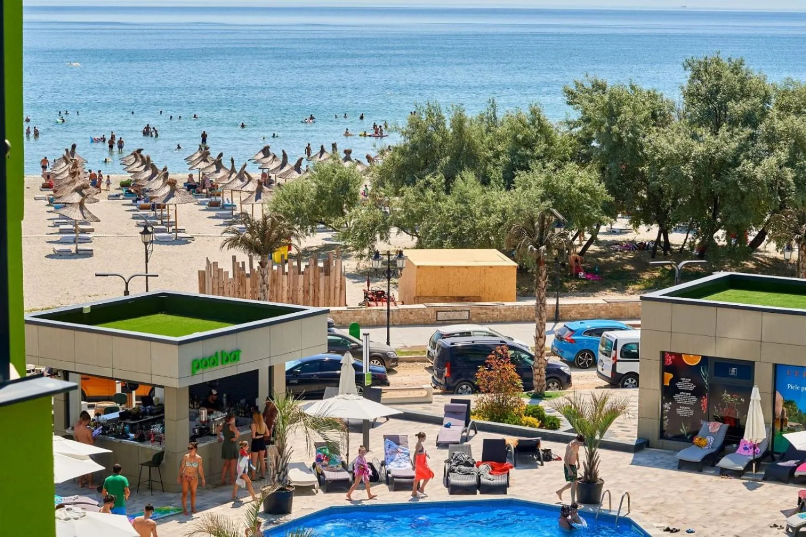 Beach in Apartamente Indigo by Alz