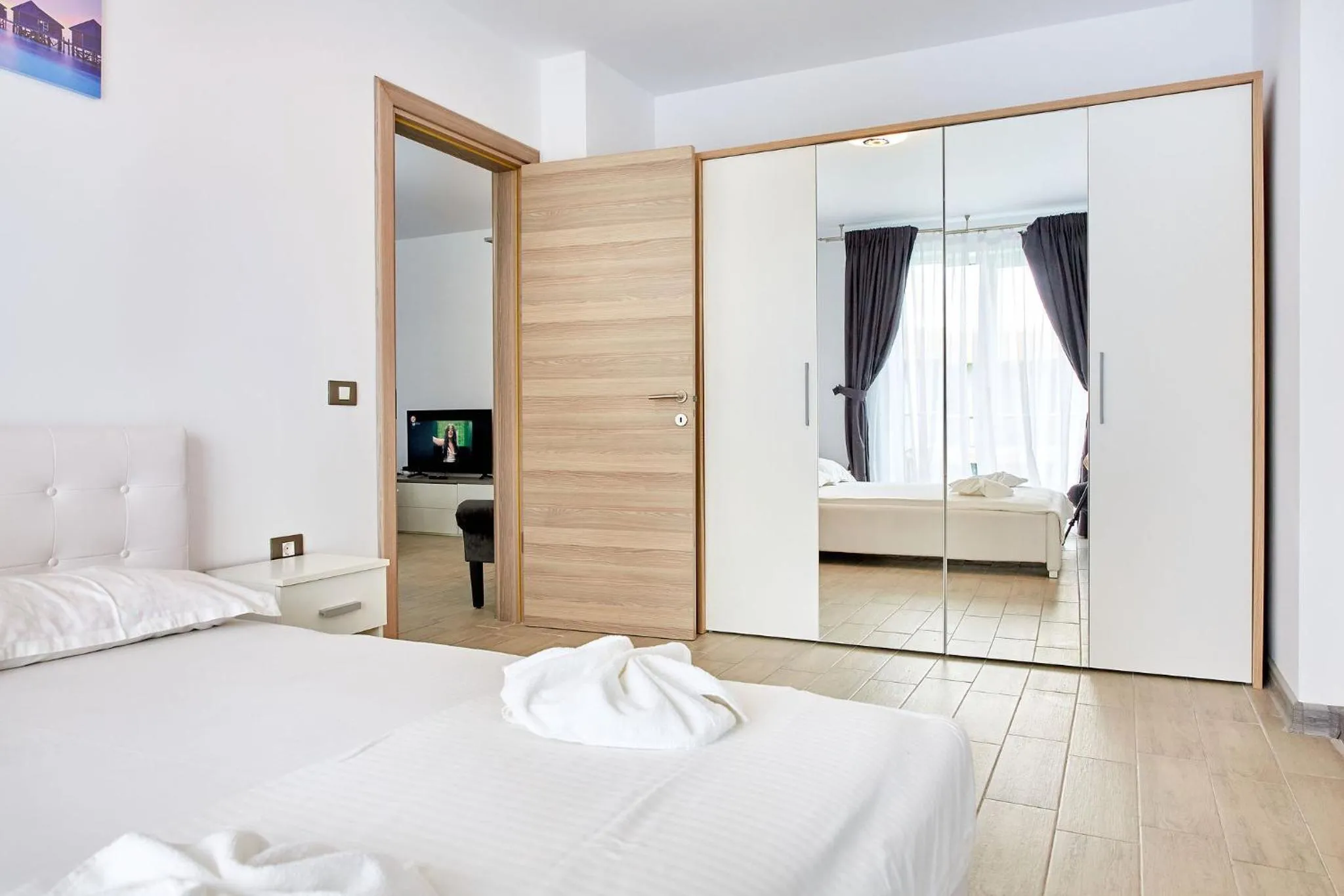 Bed in Apartamente Indigo by Alz