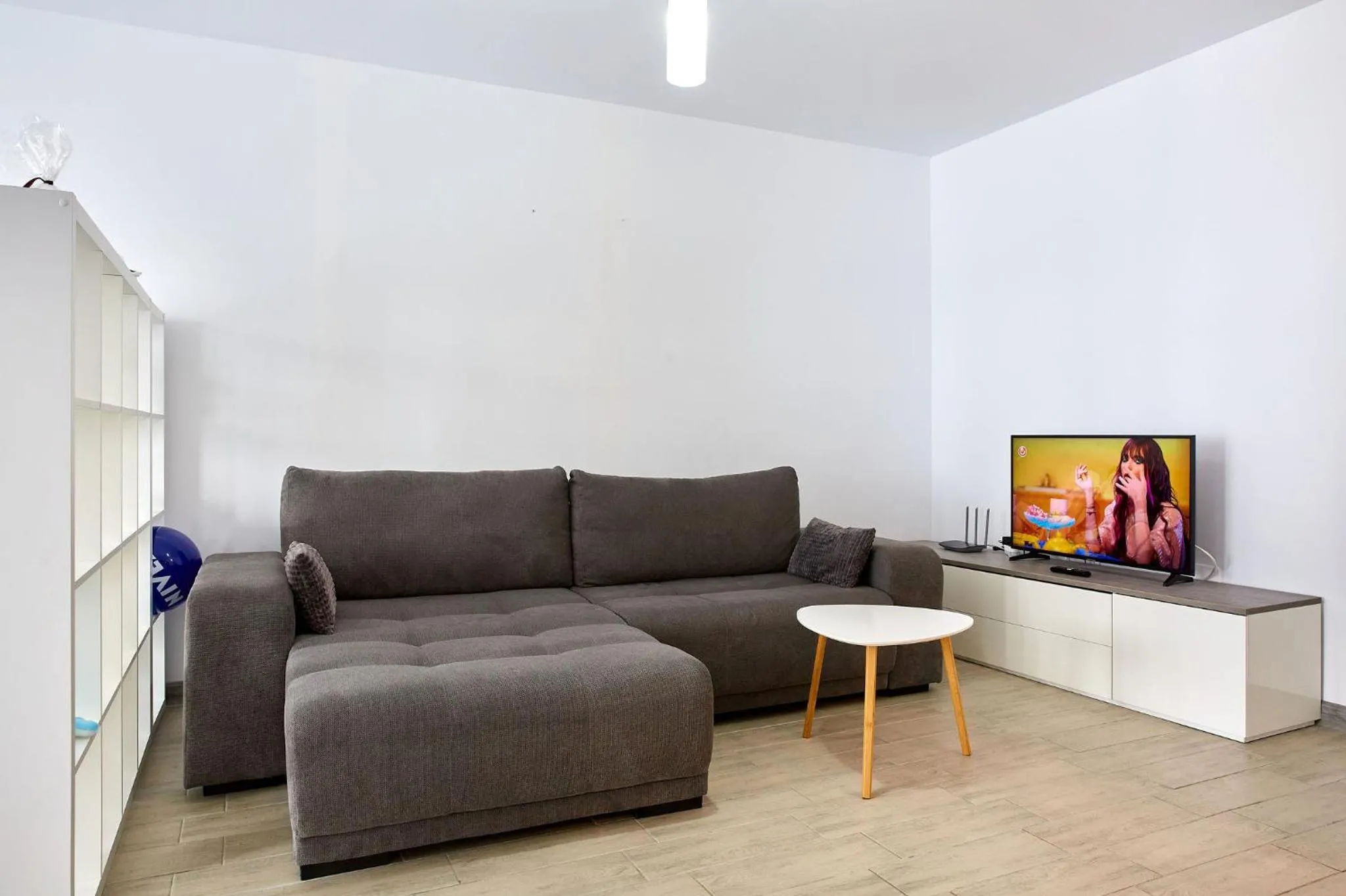 Communal lounge/ TV room in Apartamente Indigo by Alz