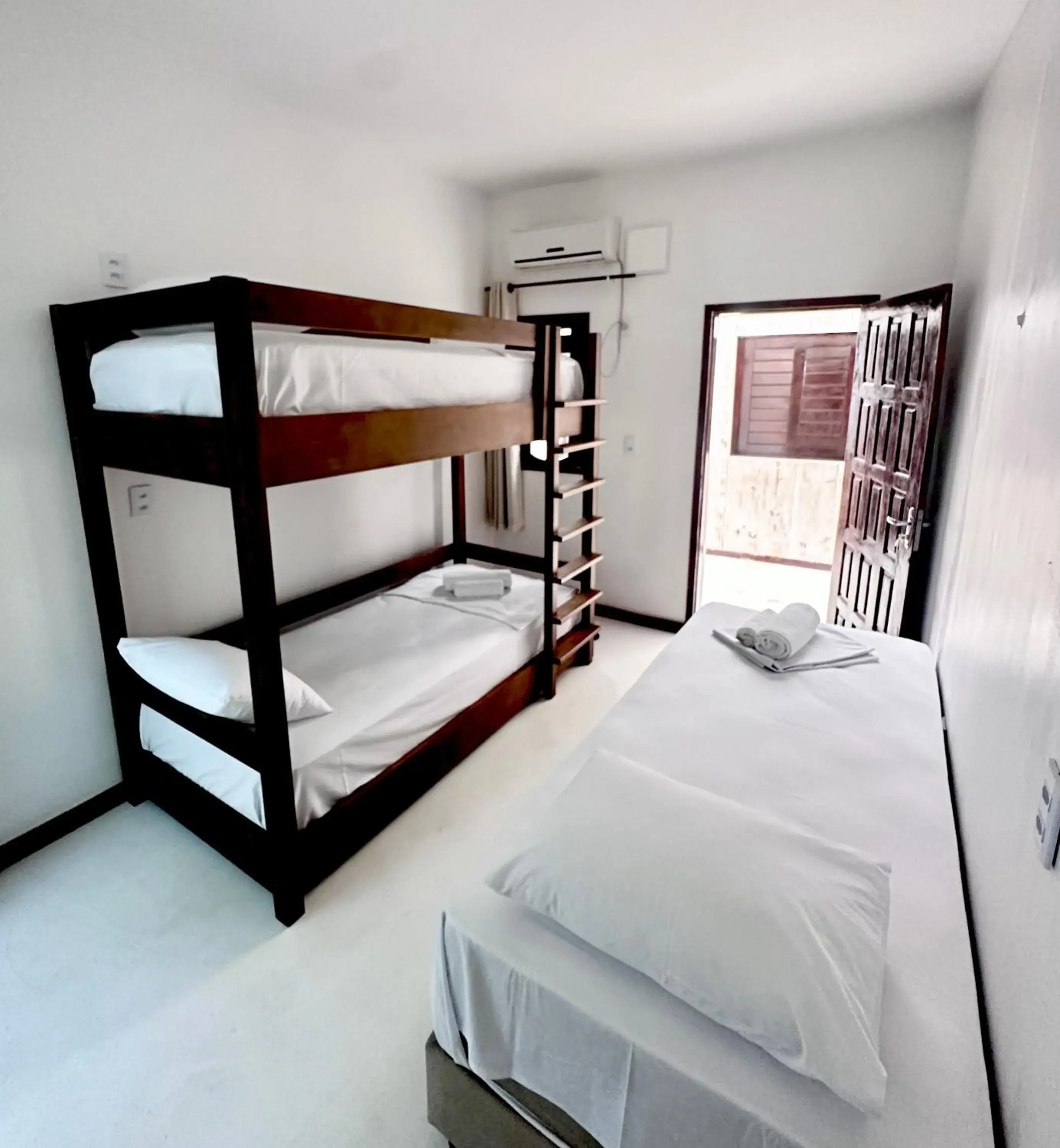 Comfort Triple Room in Pousada VIGLAMO JERI Comfort Triple Room in Pousada VIGLAMO JERI