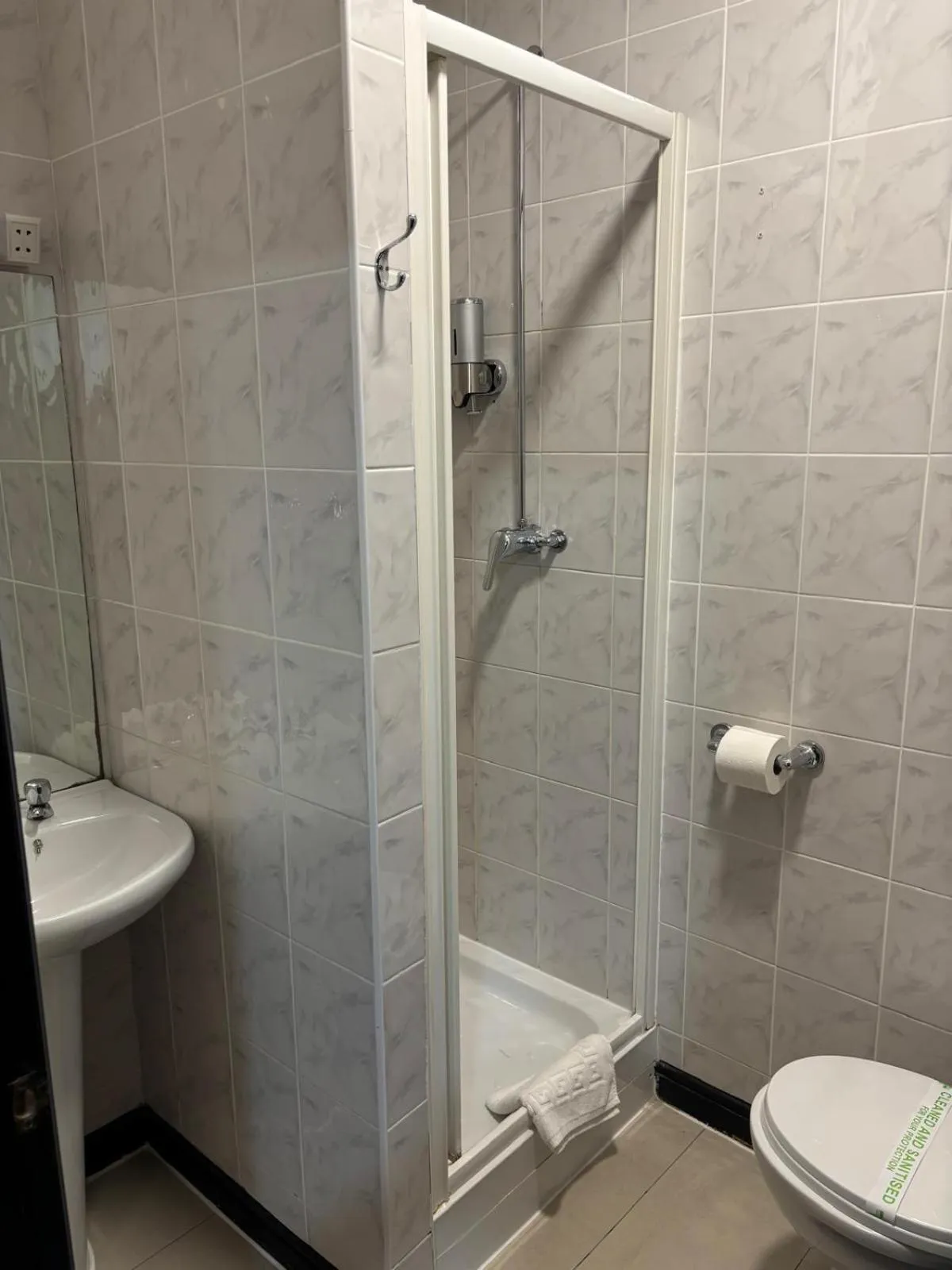 Acorn Lodge Hotel Gatwick & Parking