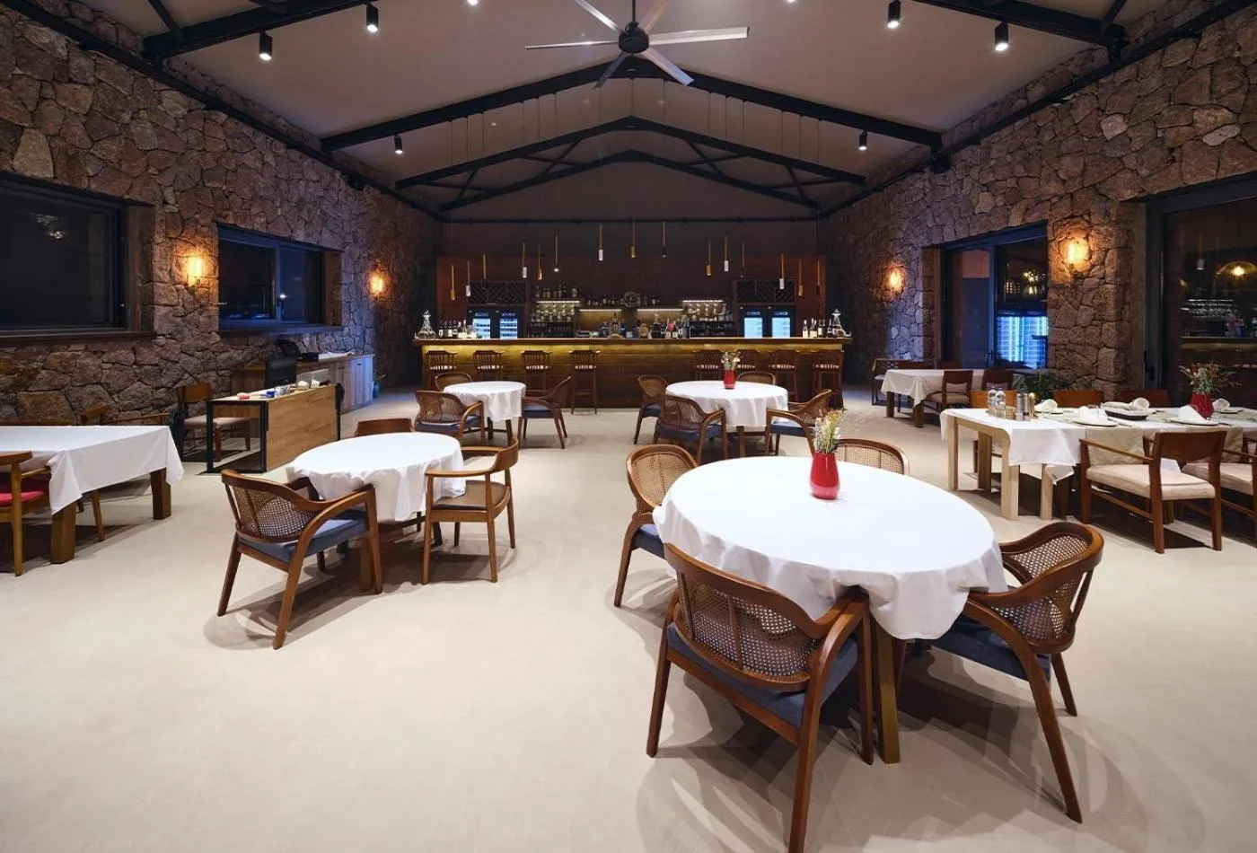 Restaurant/places to eat in Cabras Kazdağları