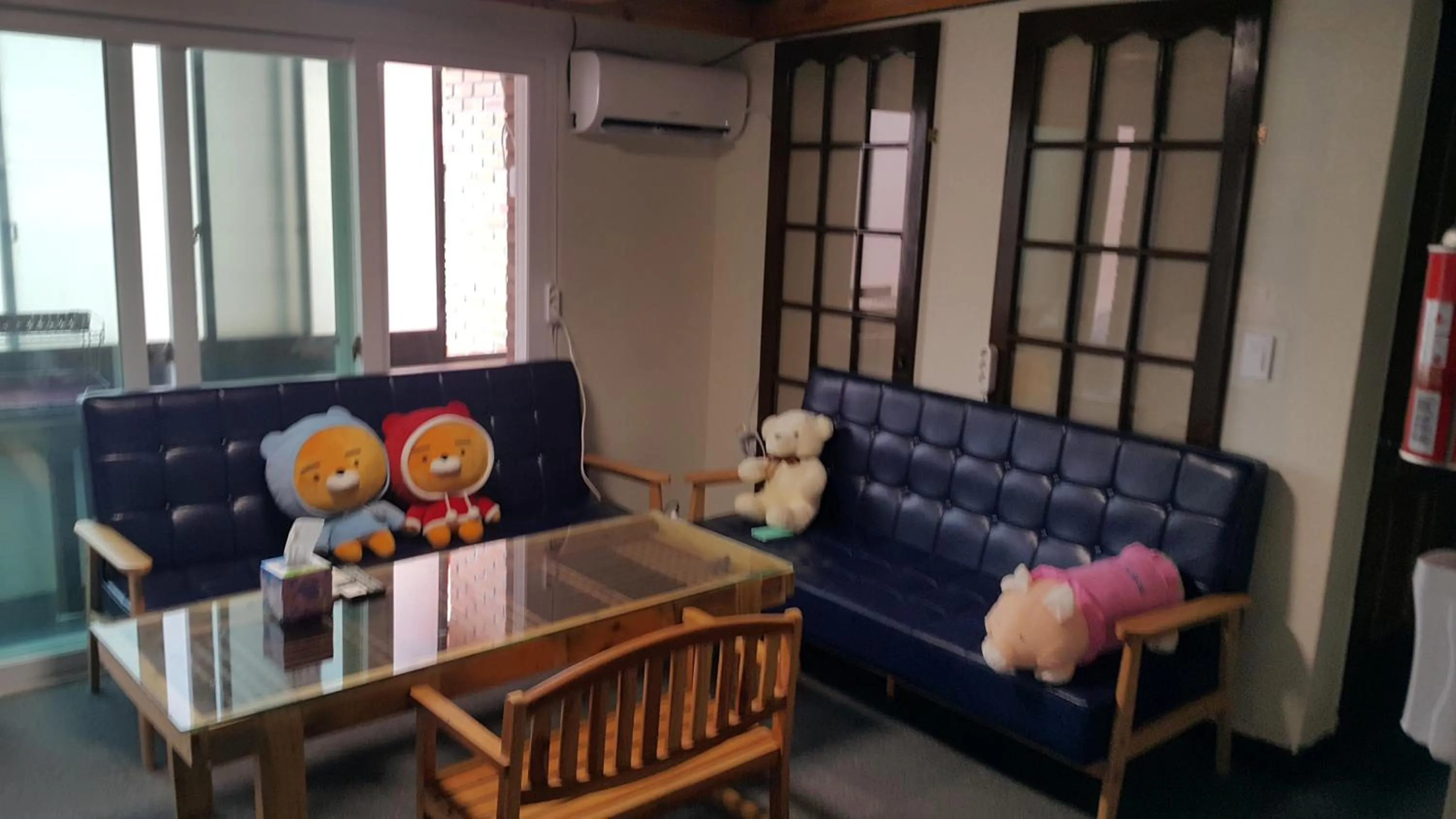 Dining area in Able Guesthouse Hongdae