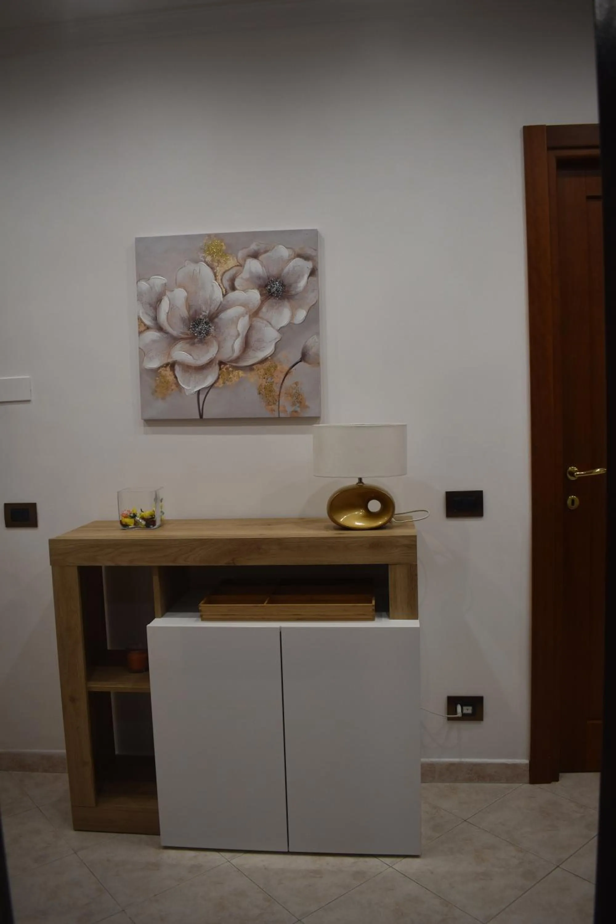 Lounge or bar in Tia Tourist Apartment Rome