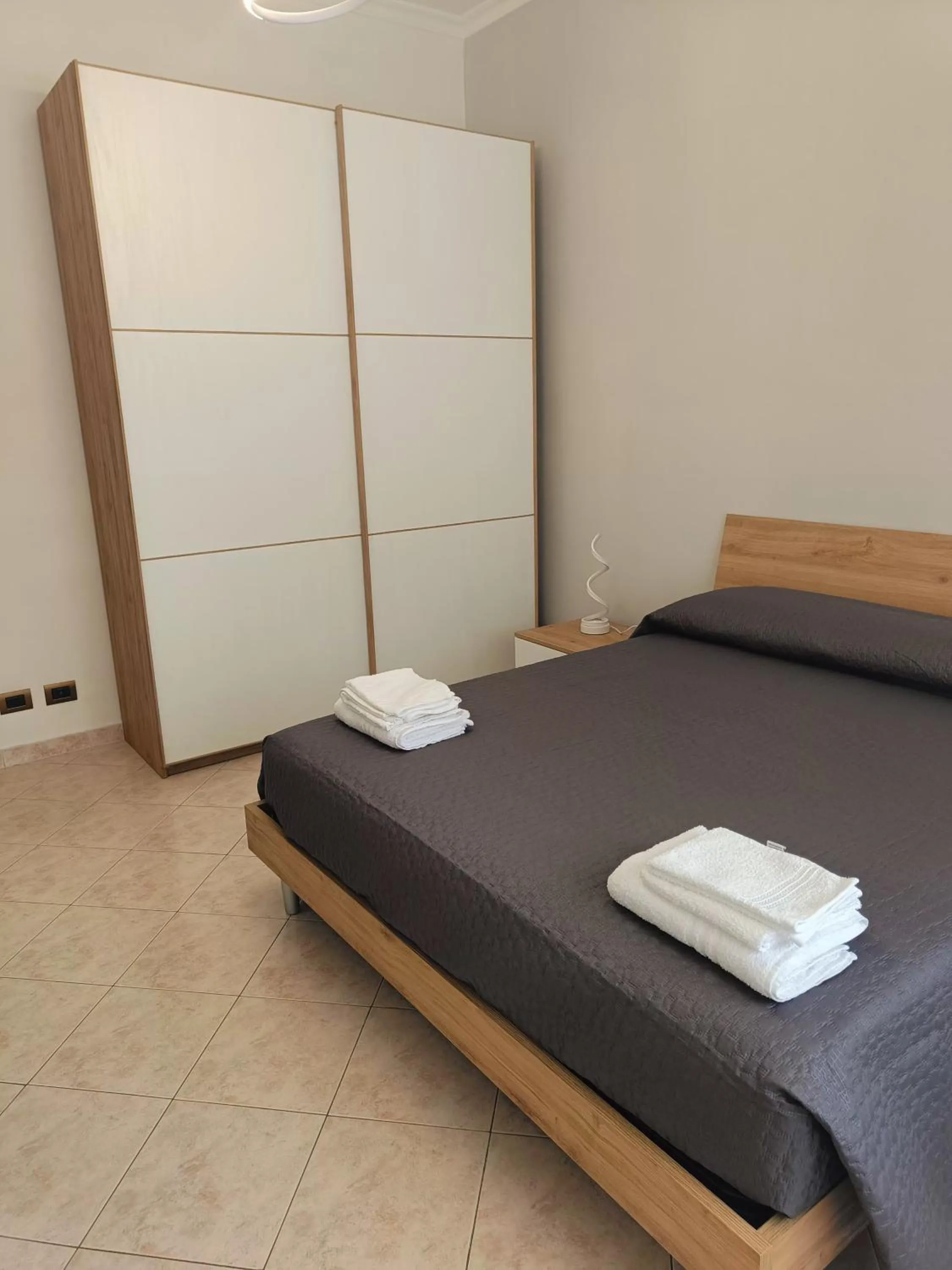 Bedroom, Bed in Tia Tourist Apartment Rome