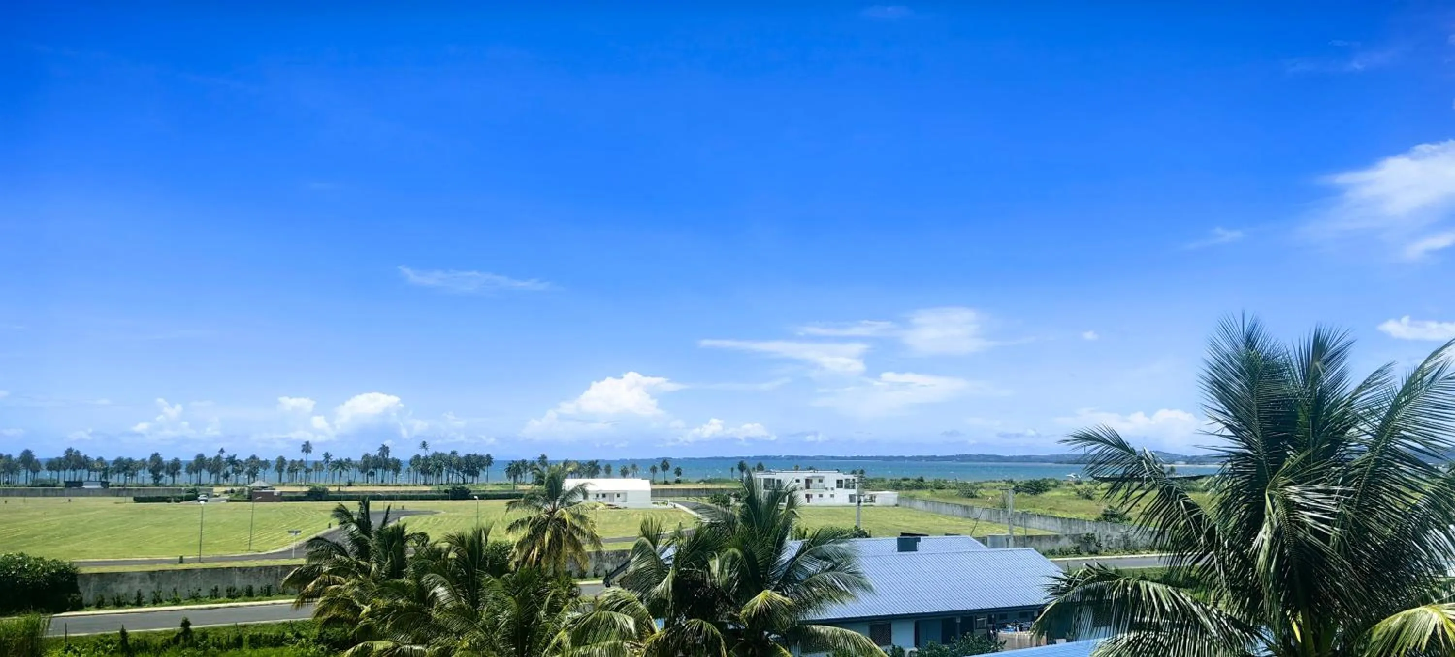 Sea view in Ocean Breeze Apartment Hotel