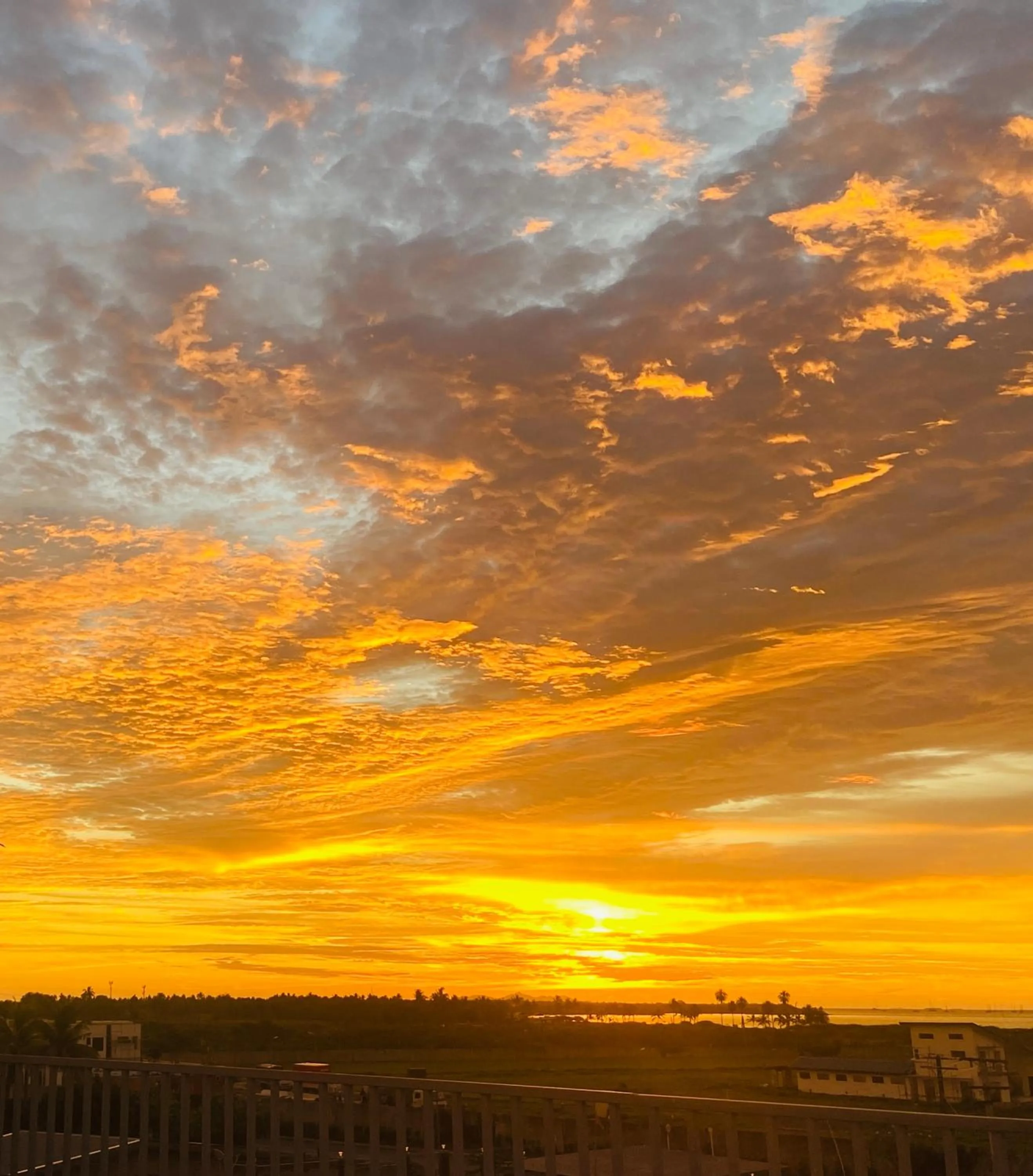 Sunset in Ocean Breeze Apartment Hotel