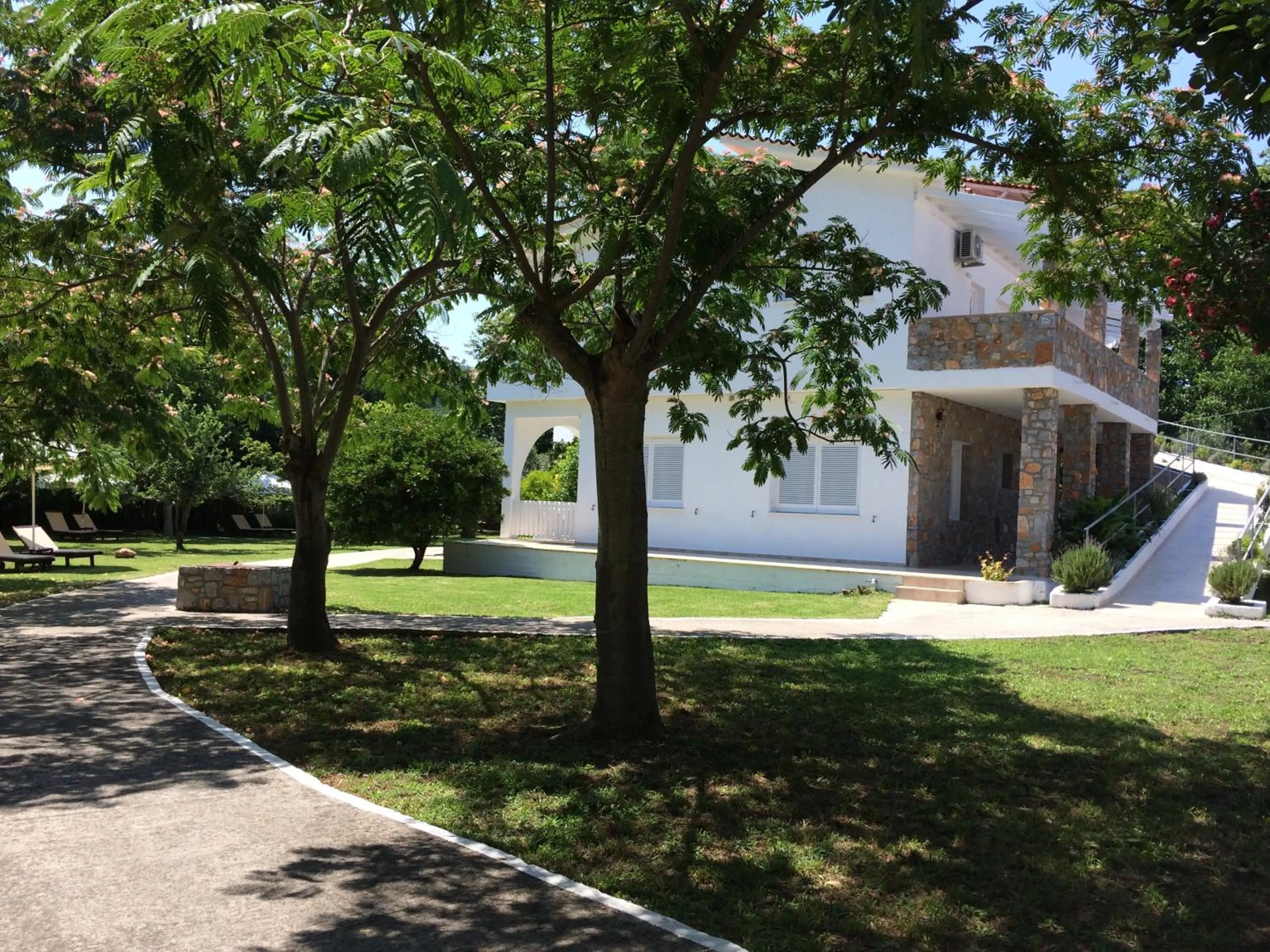Property building in Villa Jeanna