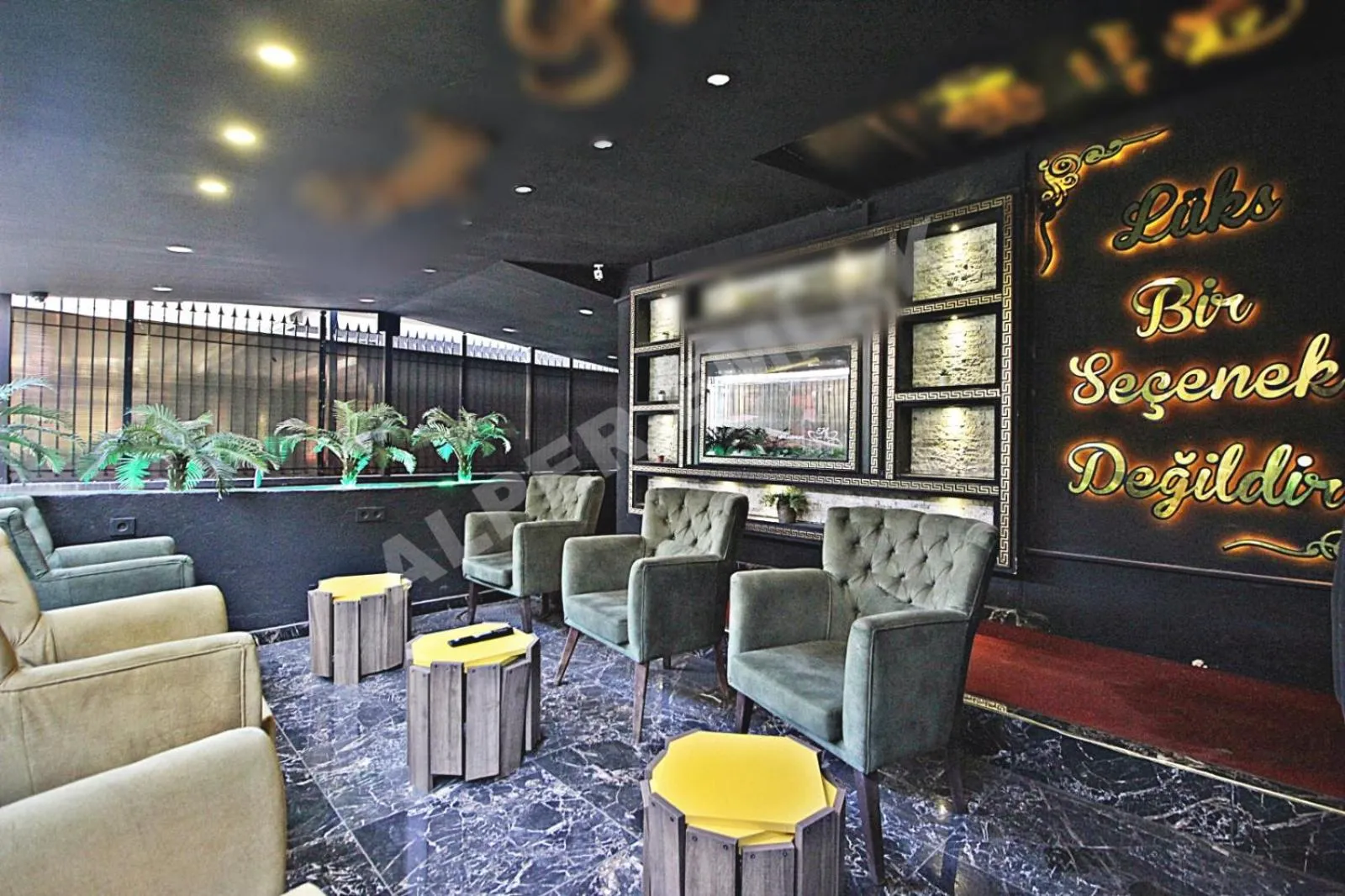 Garden in Elegant House Otel