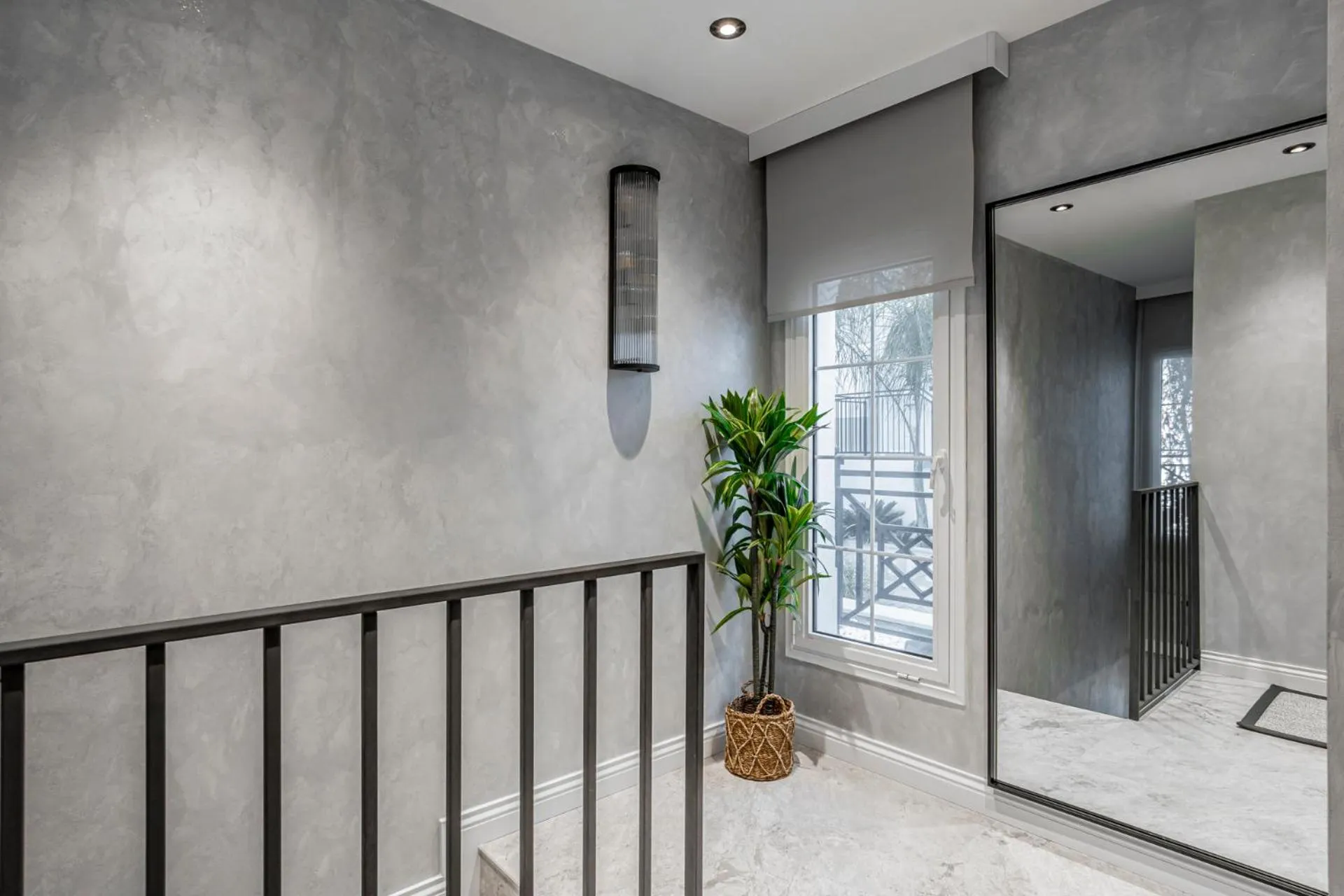 Ena Boutique Hotel & Residences