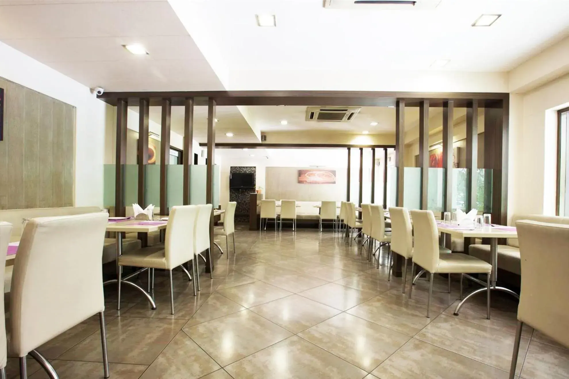 Restaurant/places to eat in VITS Shalimar, Ankleshwar Restaurant/places to eat in VITS Shalimar, Ankleshwar