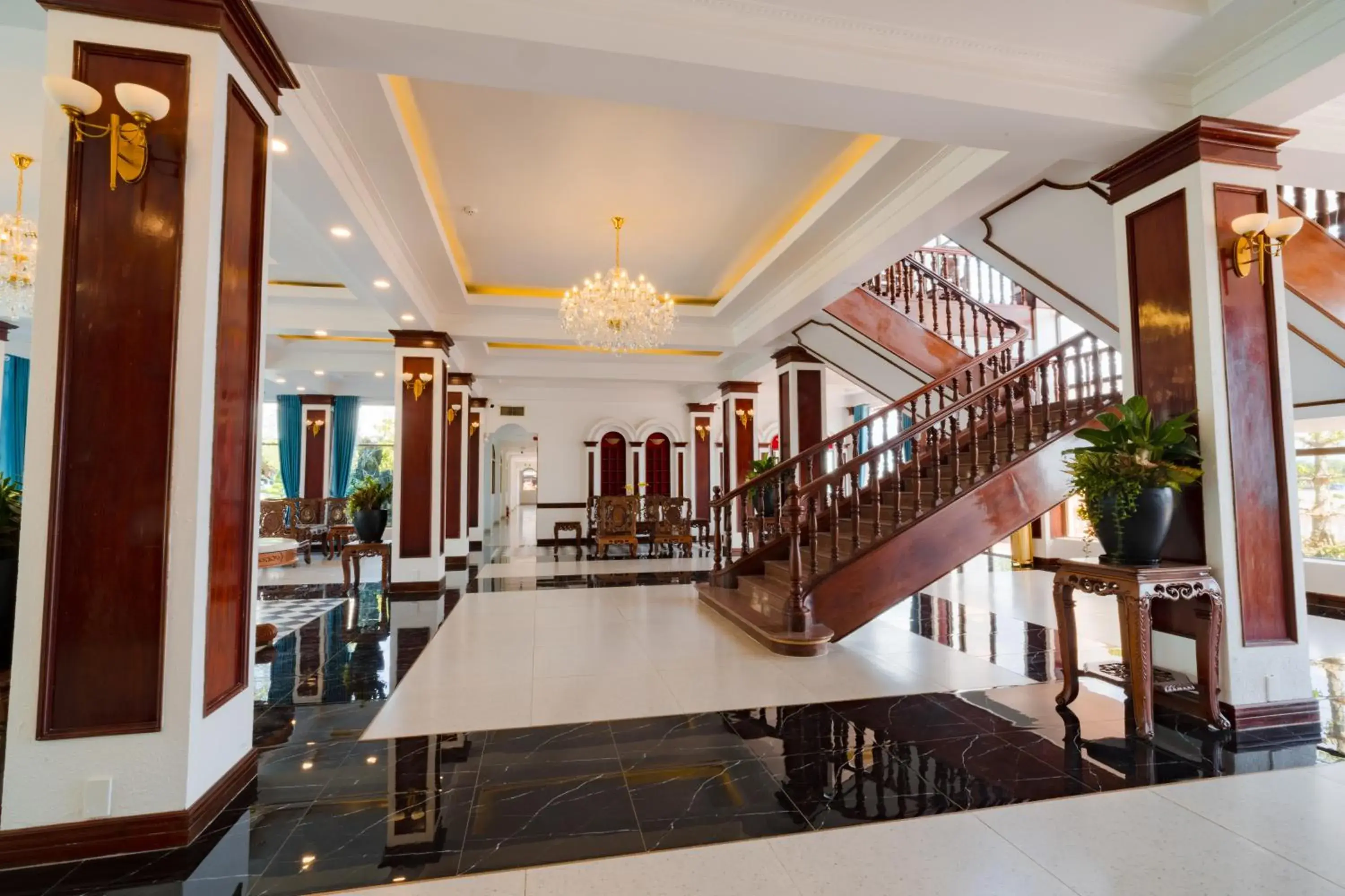 Lobby or reception in CHUONG DUONG HOTEL Lobby or reception in CHUONG DUONG HOTEL