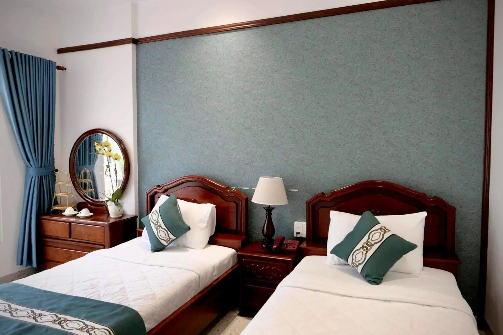 Bed in CHUONG DUONG HOTEL Bed in CHUONG DUONG HOTEL