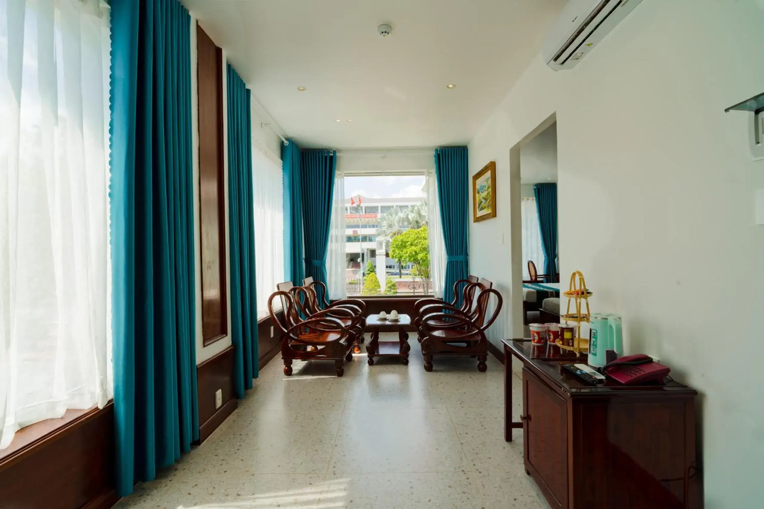 View (from property/room) in CHUONG DUONG HOTEL View (from property/room) in CHUONG DUONG HOTEL