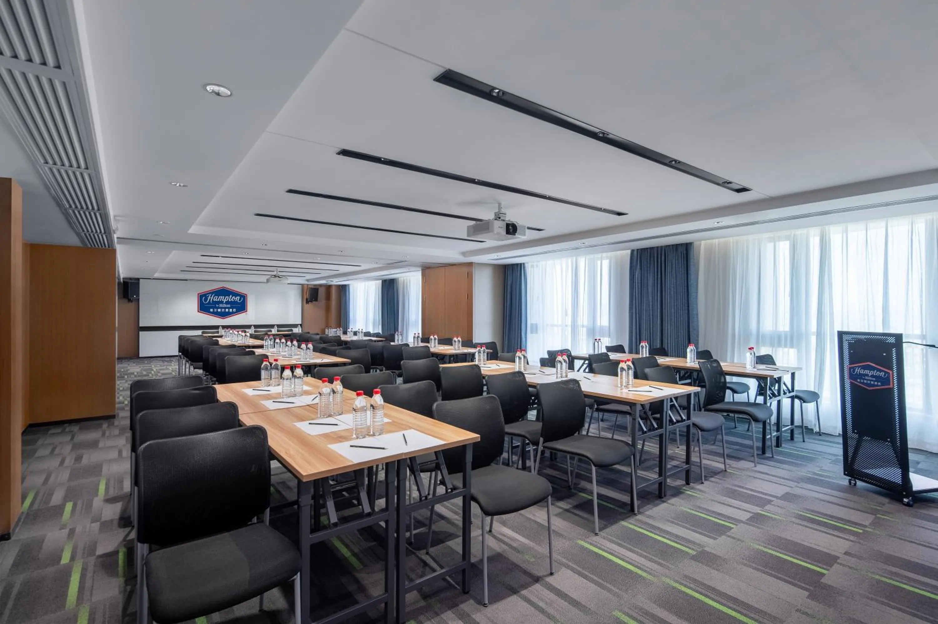 Meeting/conference room in Hampton by Hilton Guangzhou Luoxi