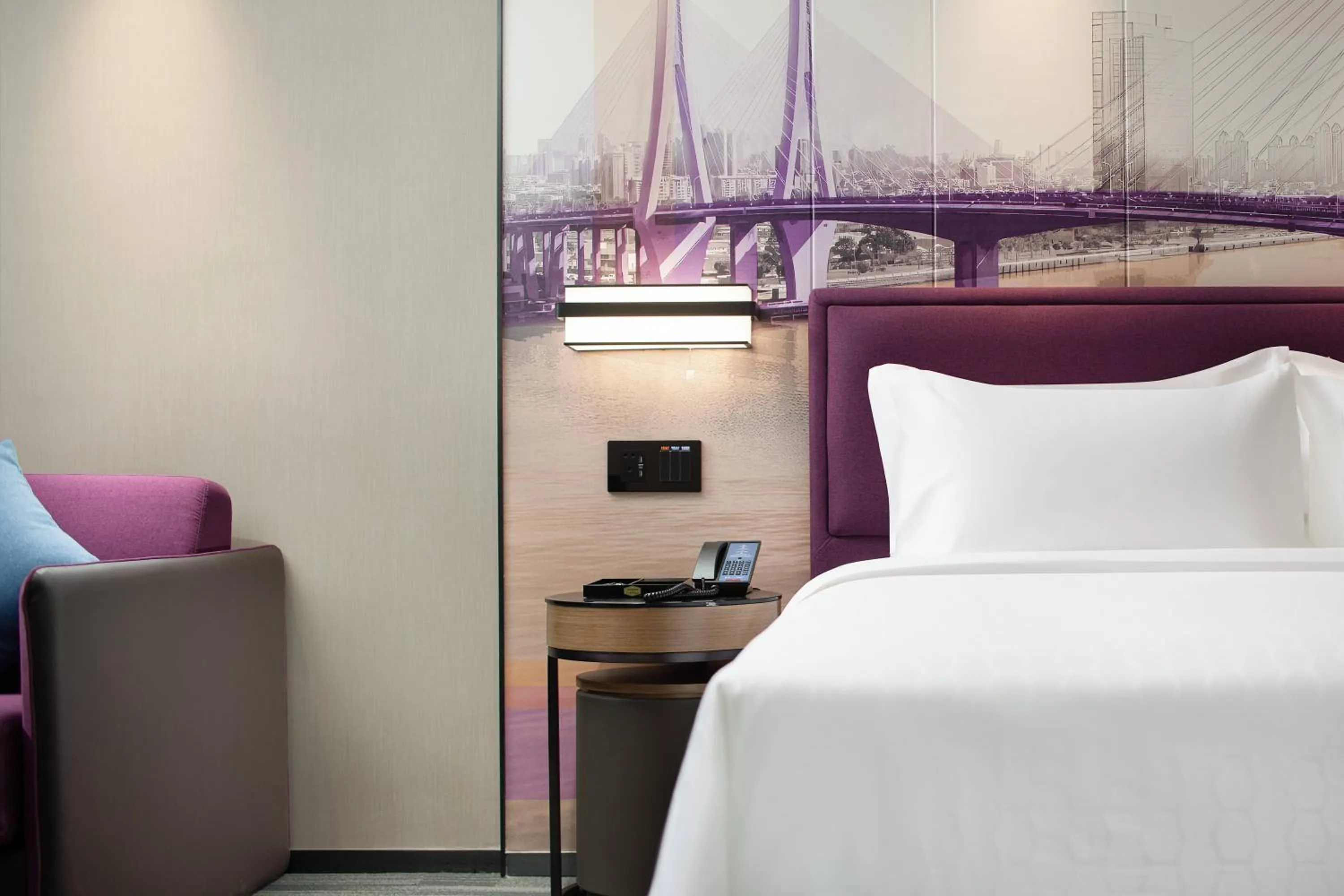 Bedroom in Hampton by Hilton Guangzhou Luoxi