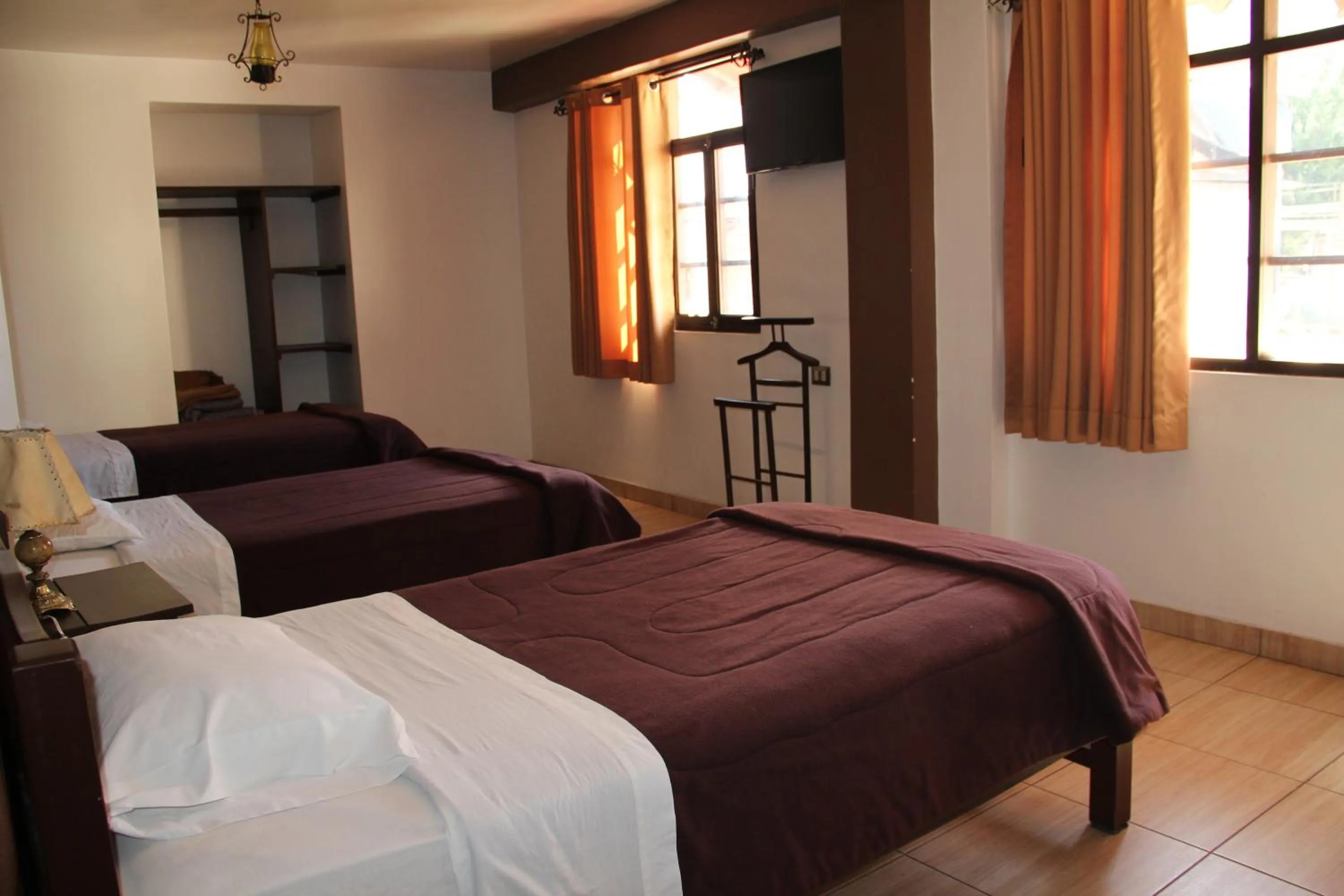 Property building, Bed in Hotel de Turistas Huaraz