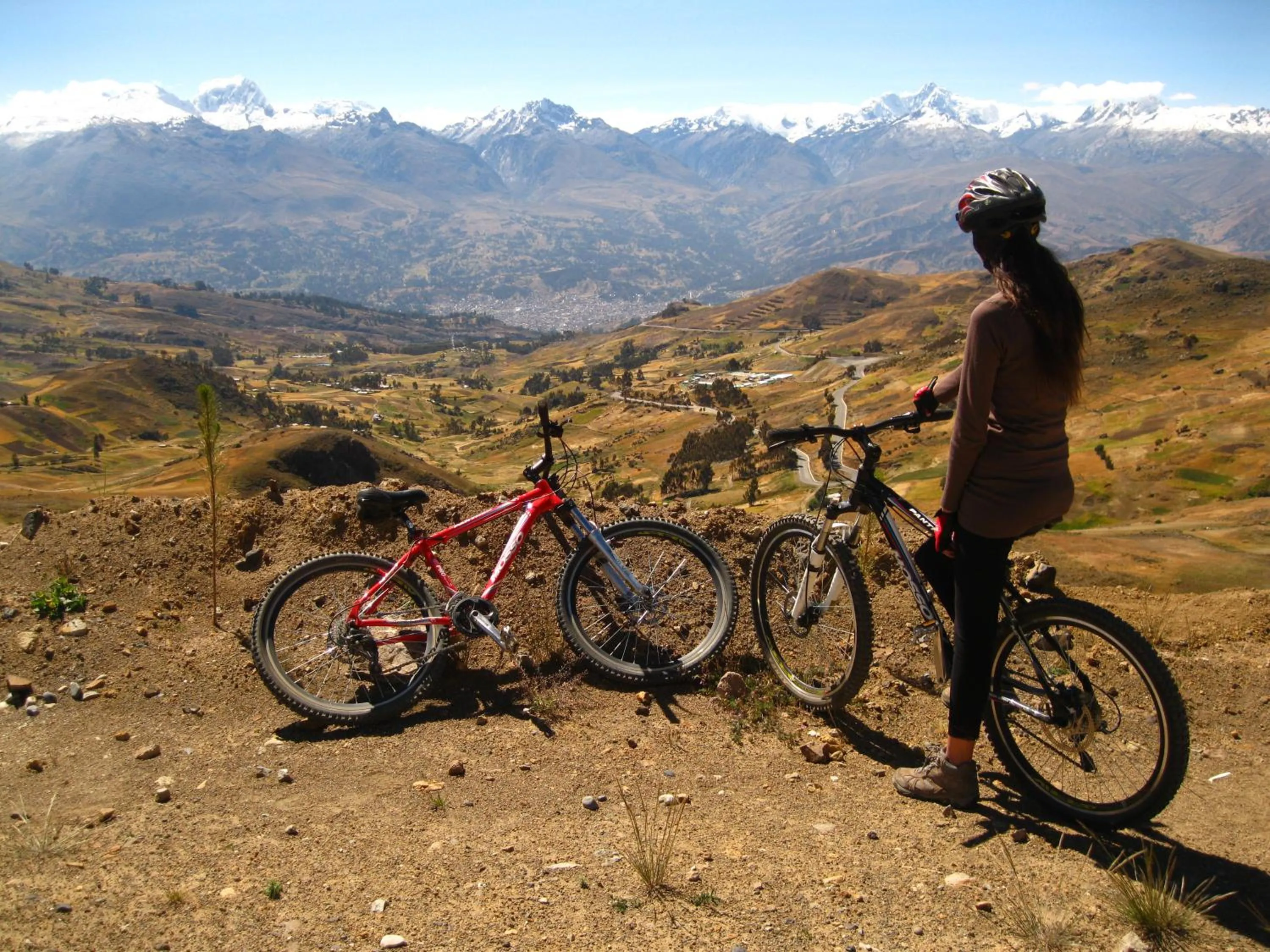 Cycling in Hotel de Turistas Huaraz